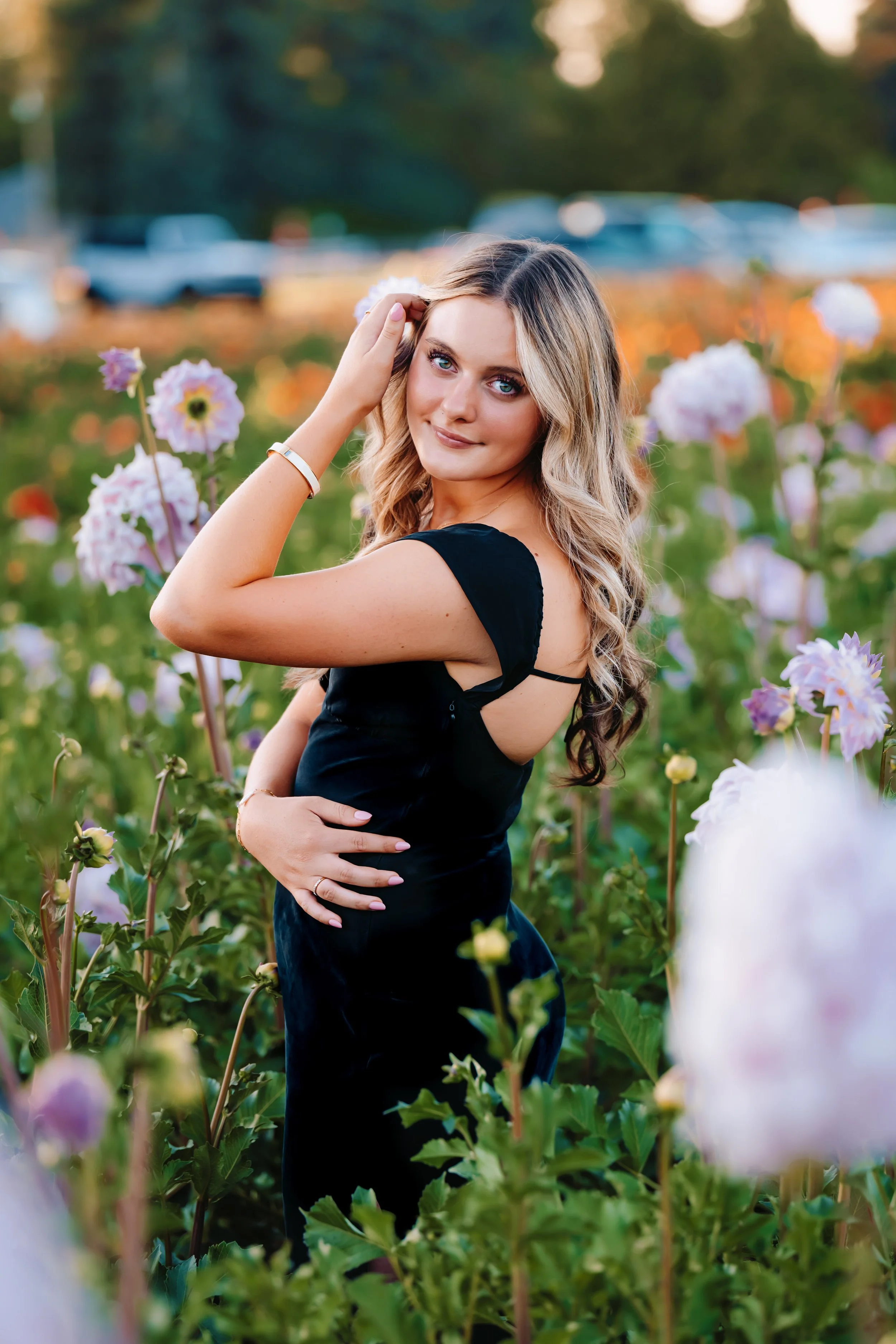Skylar Senior Photos Swan Island Dahliahs, Oregon-27.jpg