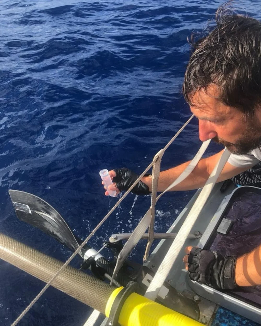 Plastic pollution research while rowing the Atlantic Ocean