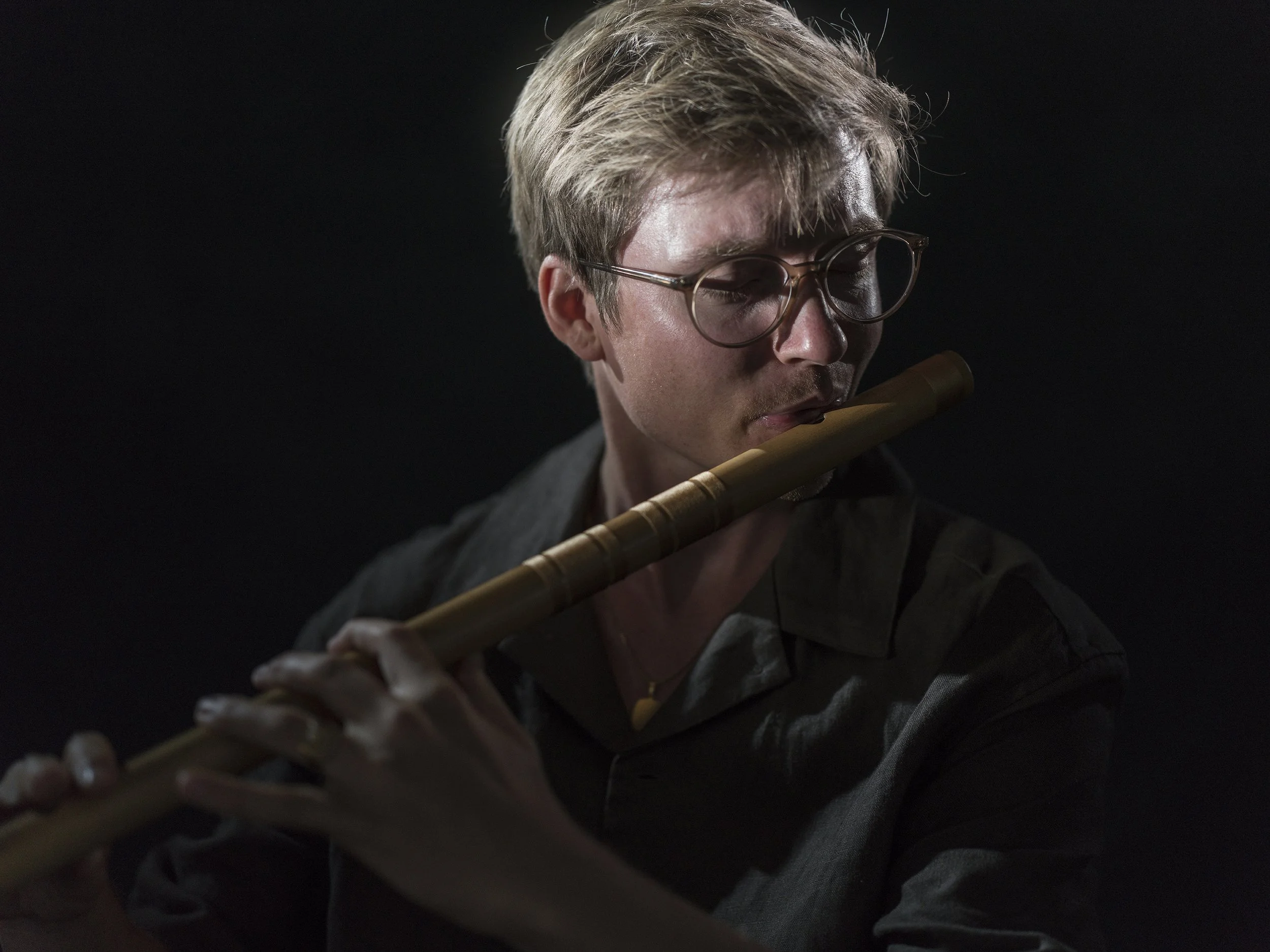 L. Lundquist | Official Page