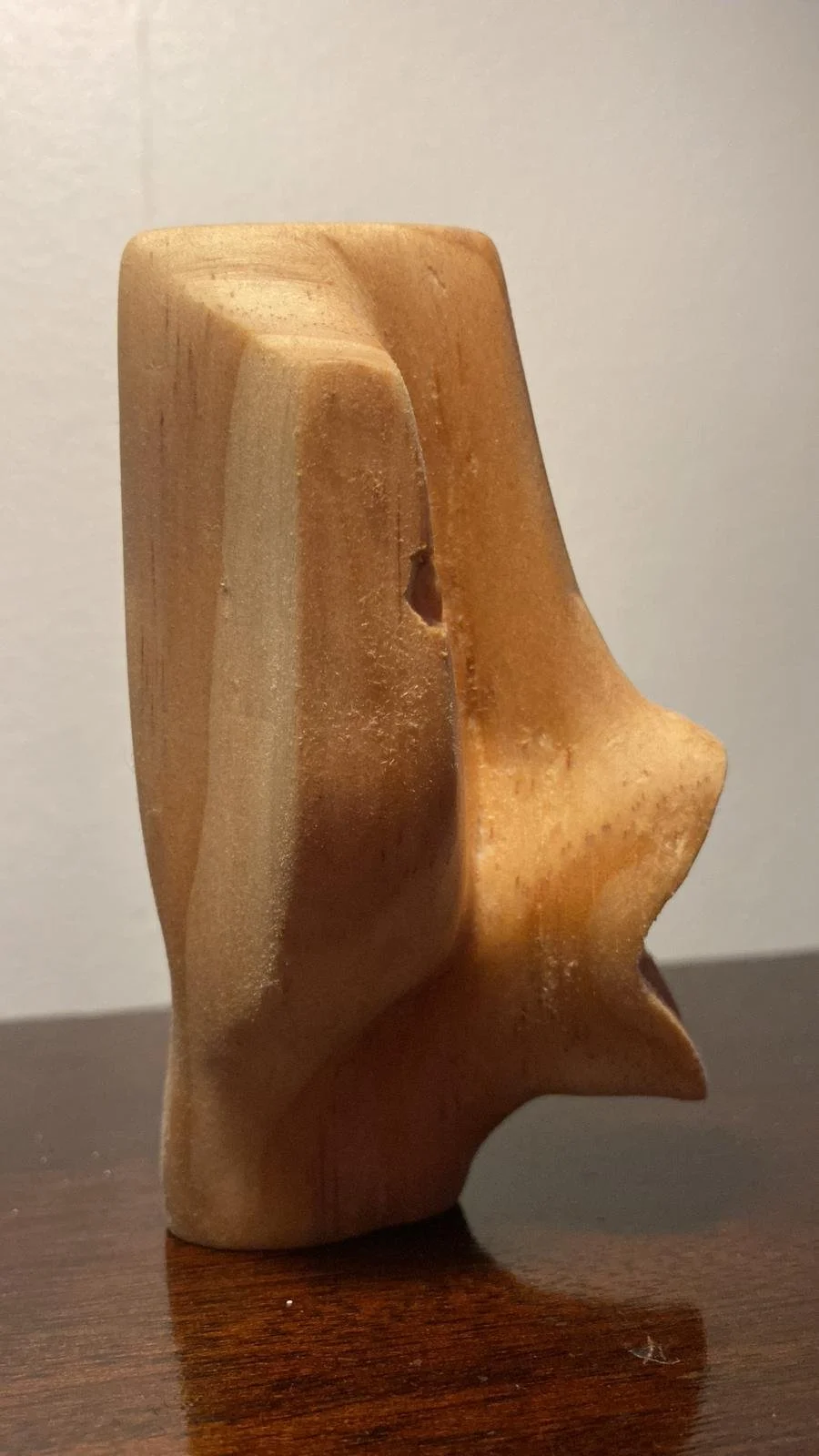 Subject : Sculpture Abstract head-
Medium : Lime wood-
Year : 2025