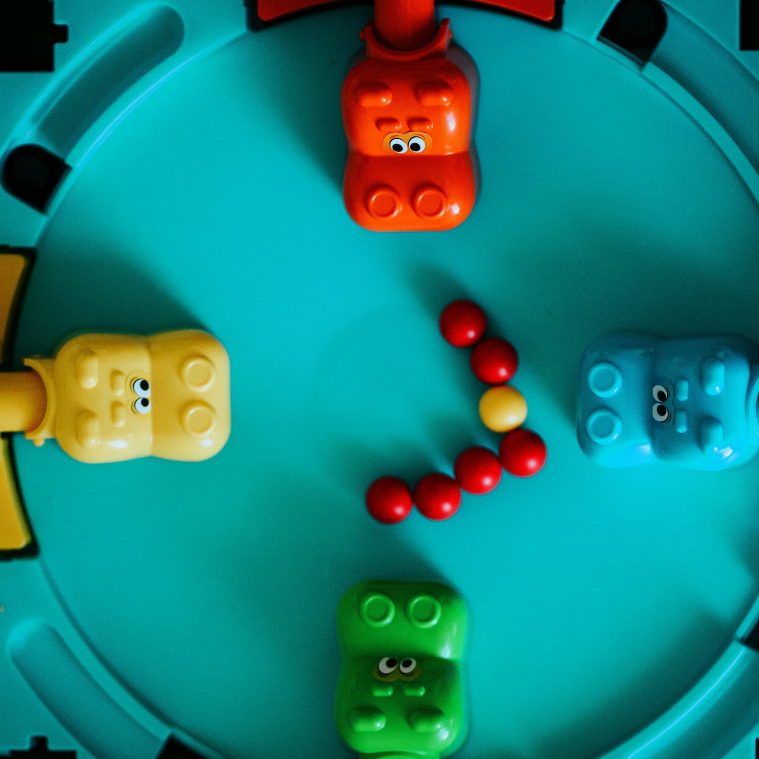 S03E07 - Planet - Avoid HIPPOs or: Evidence-Based Management