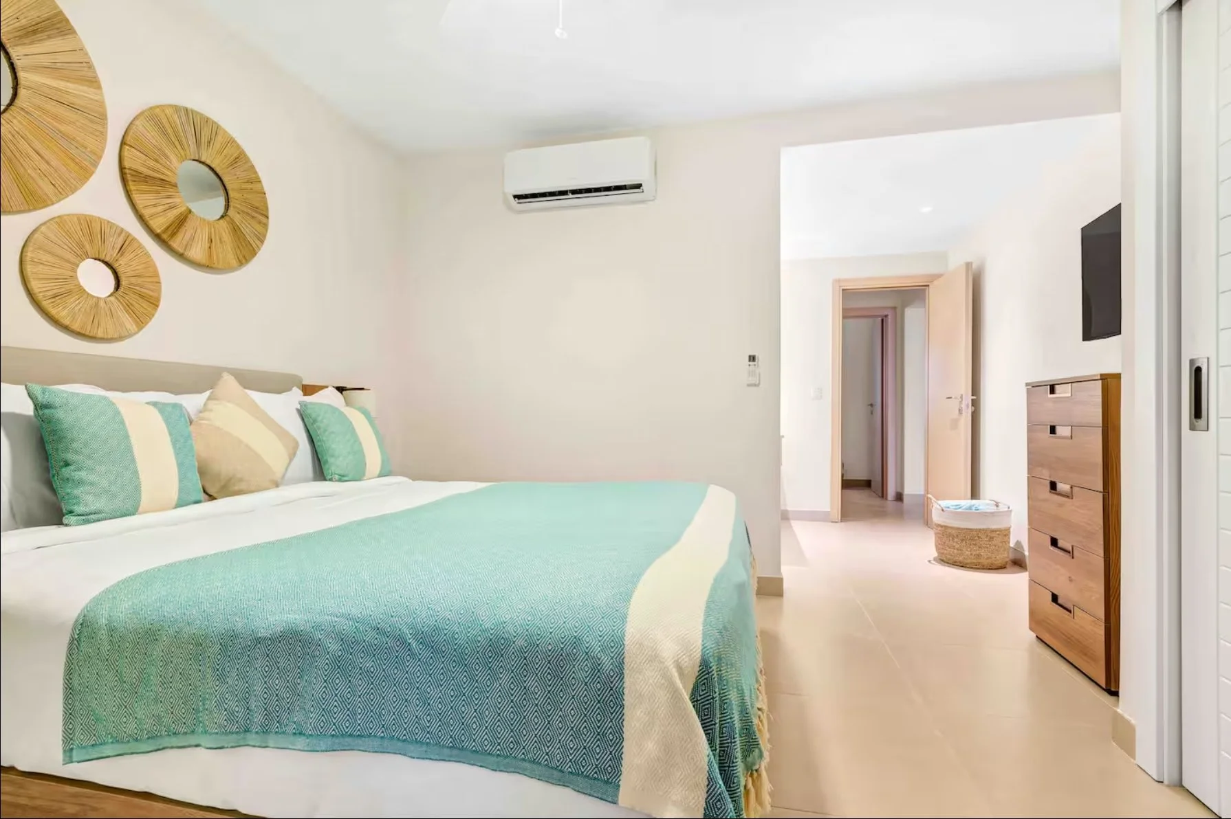 Beach Suite Master Bedroom (3).jpeg