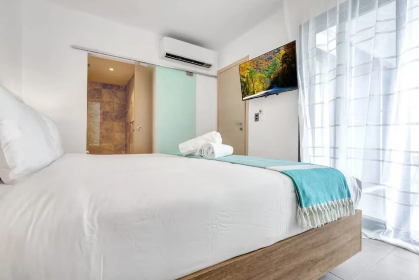 Premium Ocean-View Modern Condo in Los Corales (7).jpeg