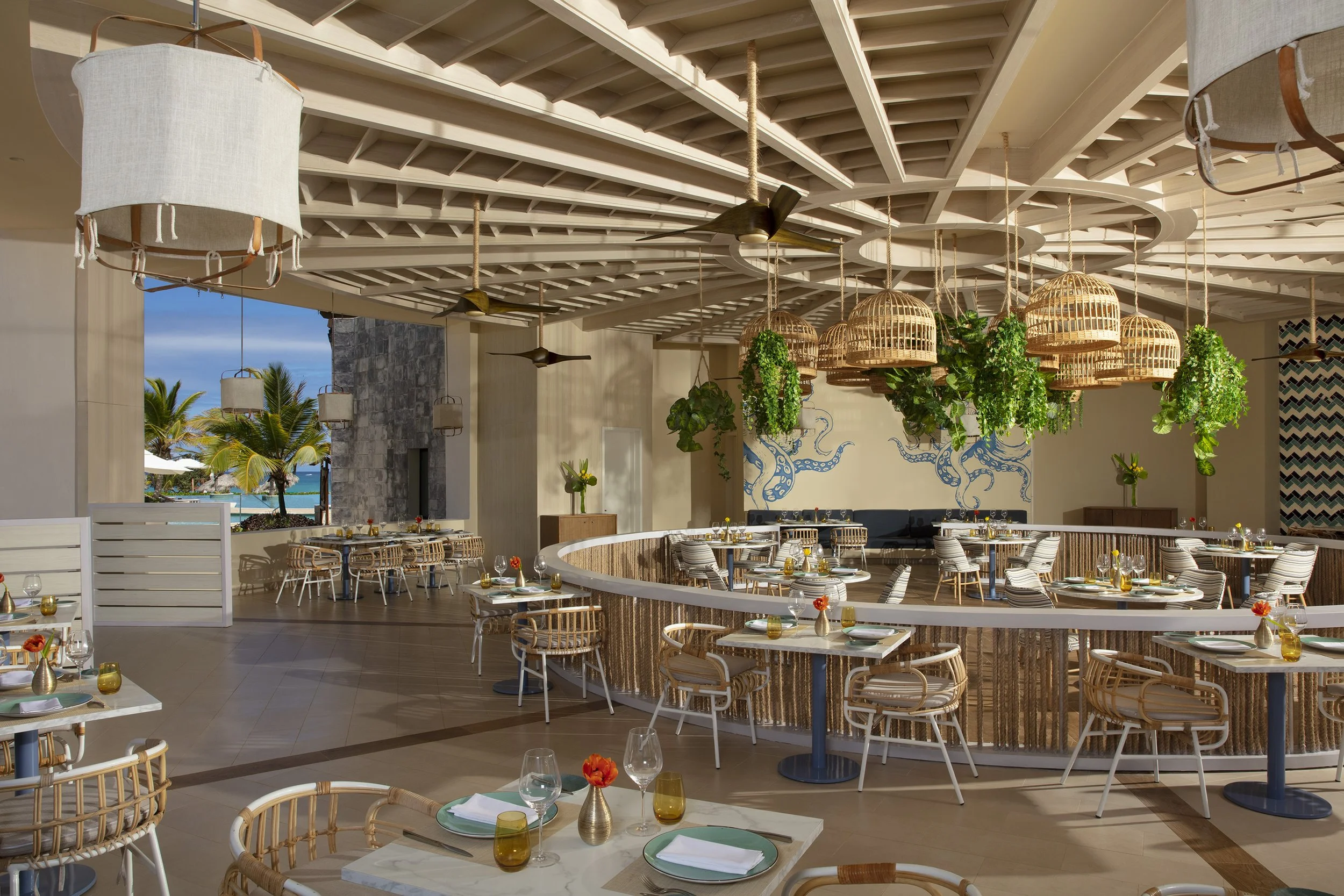 Dreams Macoa Dinning.jpg