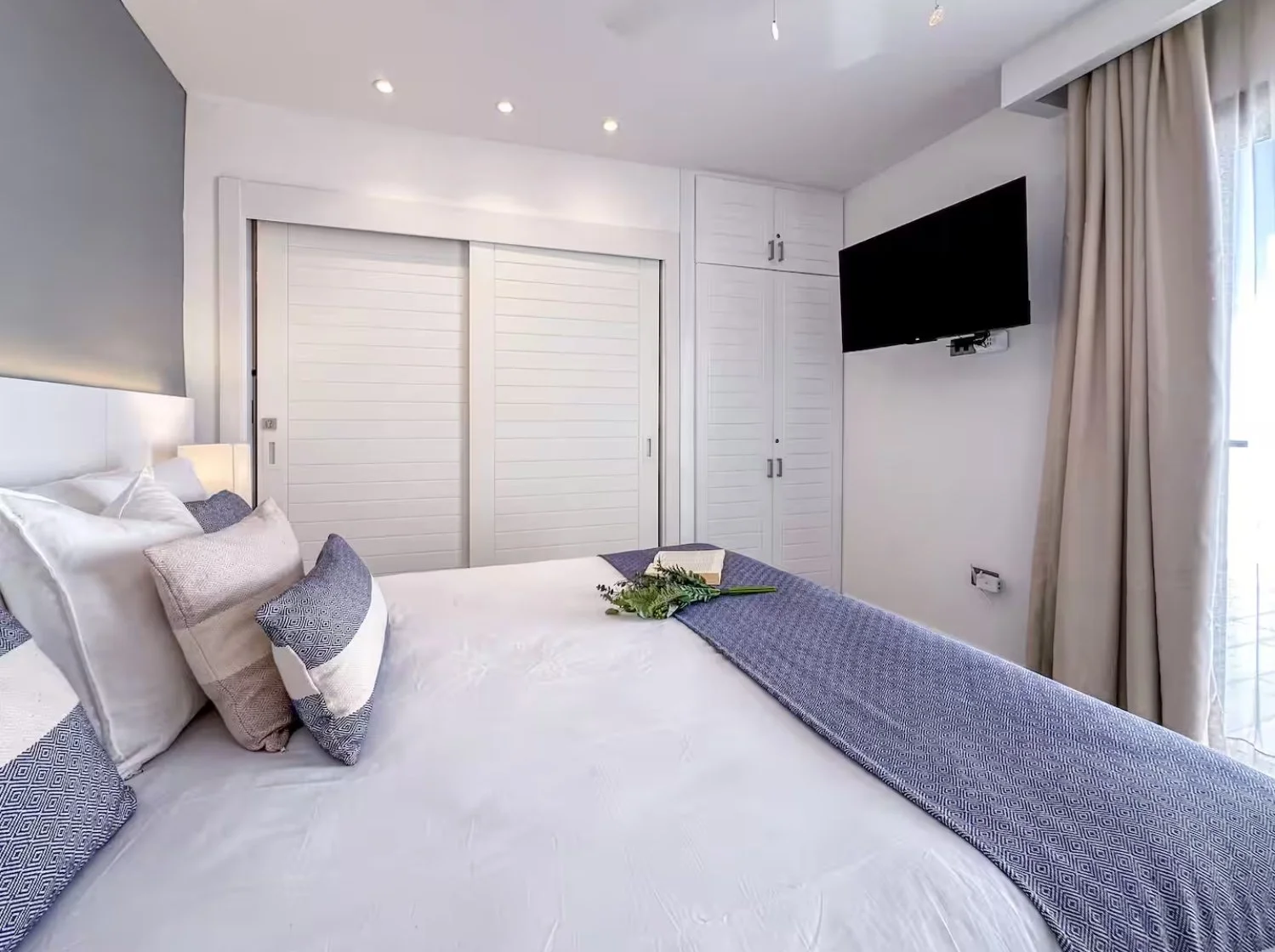 Cana Life Luxury Sky Pool Penthouse (46).jpeg