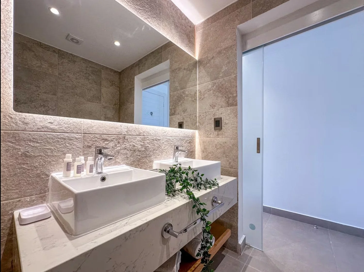 Cana Life Luxury Sky Pool Penthouse (26).jpeg