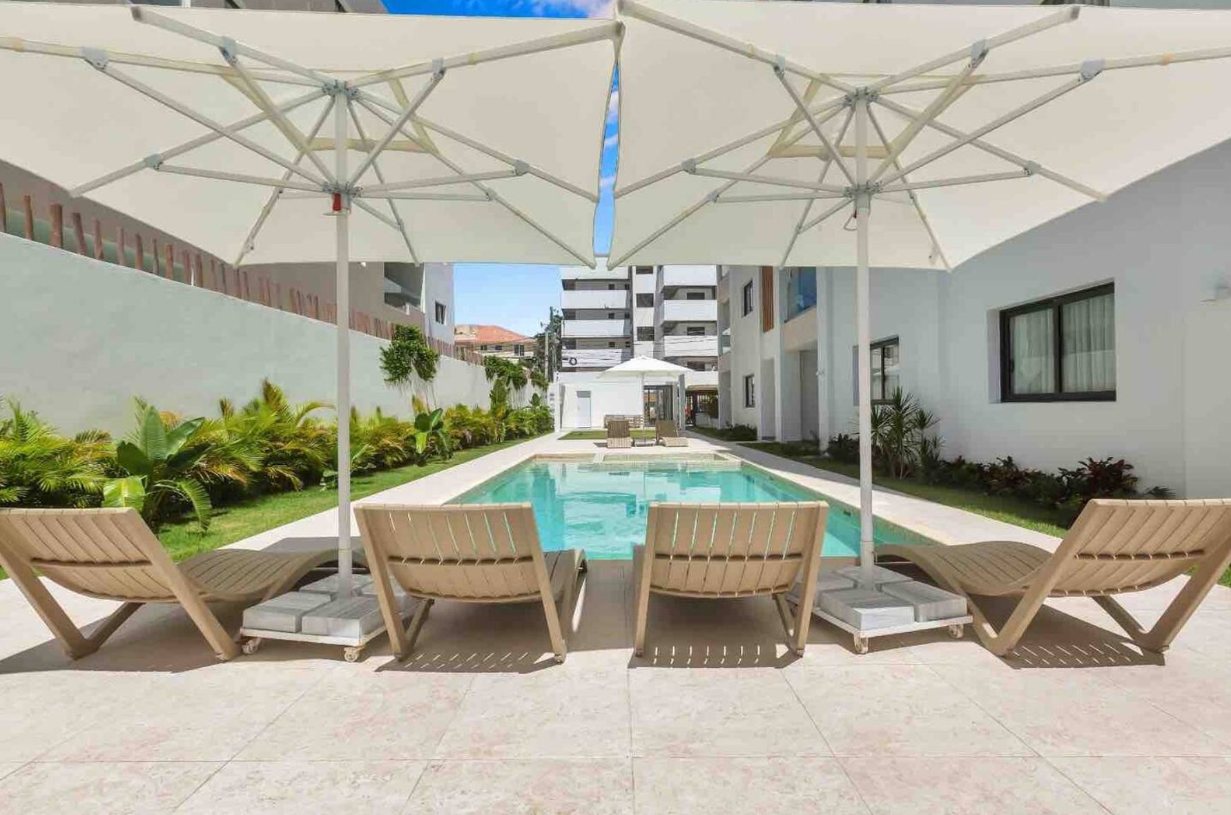 Beach Suite Pool Area (5).jpeg