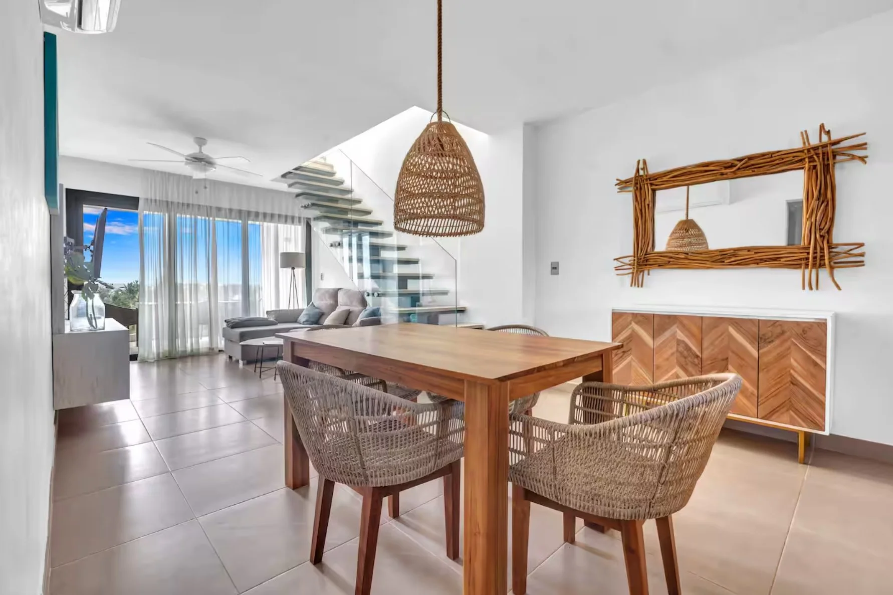 Beach Penthouse Dinning Room.jpeg