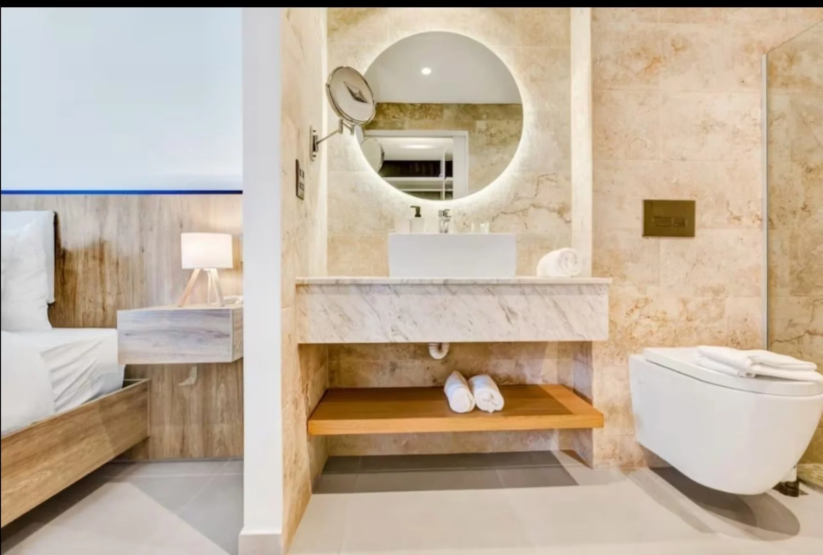 Premium Ocean-View Modern Condo in Los Corales (4).jpeg