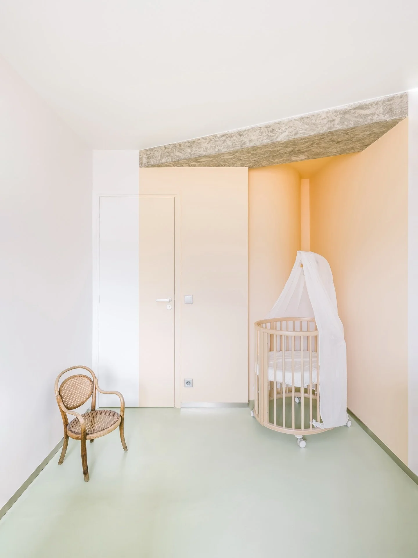 032 | Bagnolet | Duplex | R&eacute;novation | 100m2 
@rosabursztein 
@mickael_allouche11 
📷 @phpbillard 
🦺 @caballeropereetfils