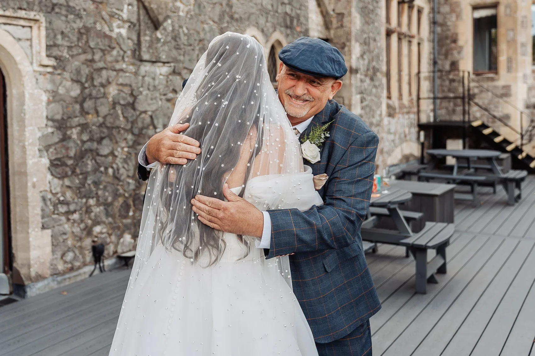 005-cadbury-house-wedding-father-of-bride-hug.jpg