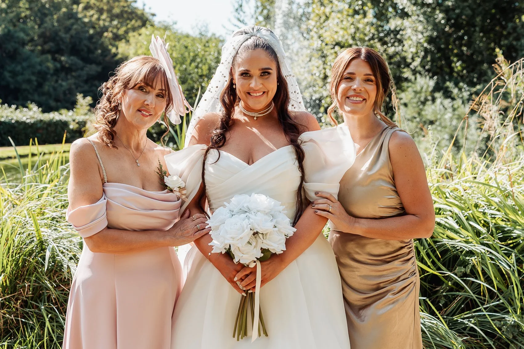 014-cadbury-house-wedding-bride-mum-bridesmaid-garden.jpg