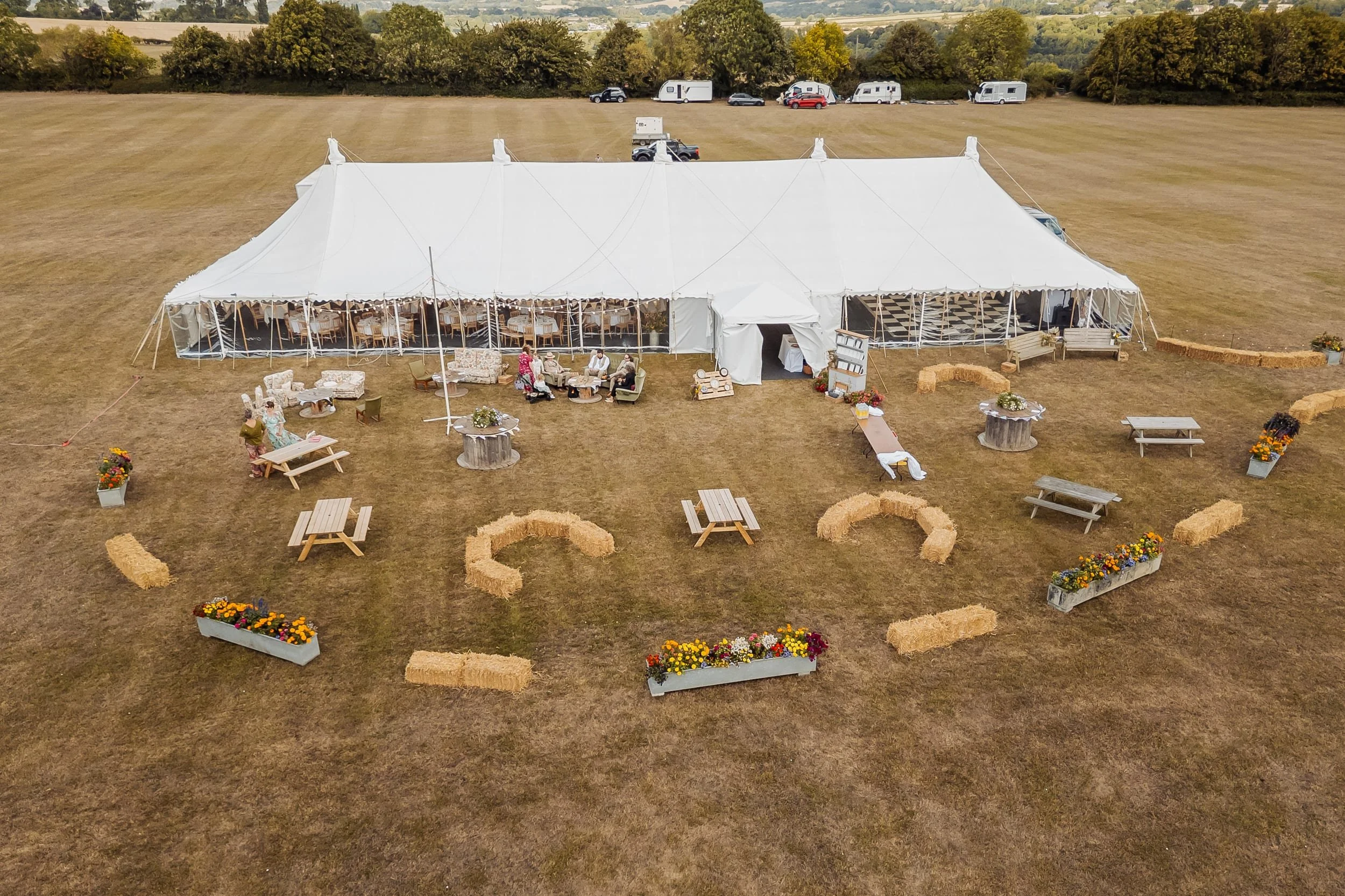 142 Jon Chrissie.jpg