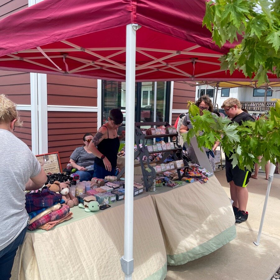 Had a great time at our Mother&rsquo;s Day celebration with some really awesome vendors this weekend! Thank you so much to everyone who made it out! 🌼🌸 

#NewTownAtHarmony #NewTown #NewConstruction #KCHomeBuilders #Neighborhood #Community #NewHomes