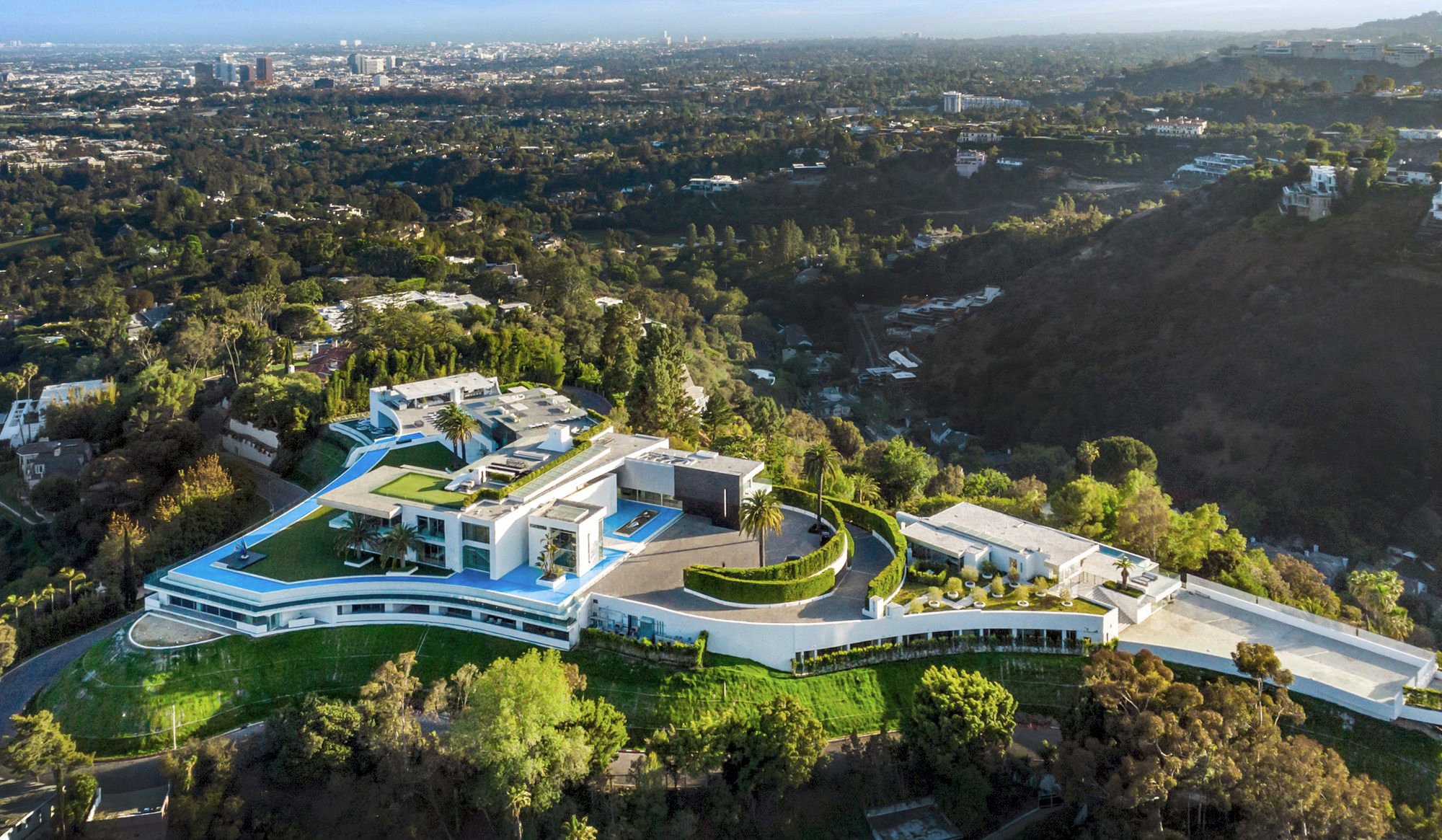 RECORD-BREAKING SOLD | $141,000,000 | Bel-Air | Represented Buyer & Seller