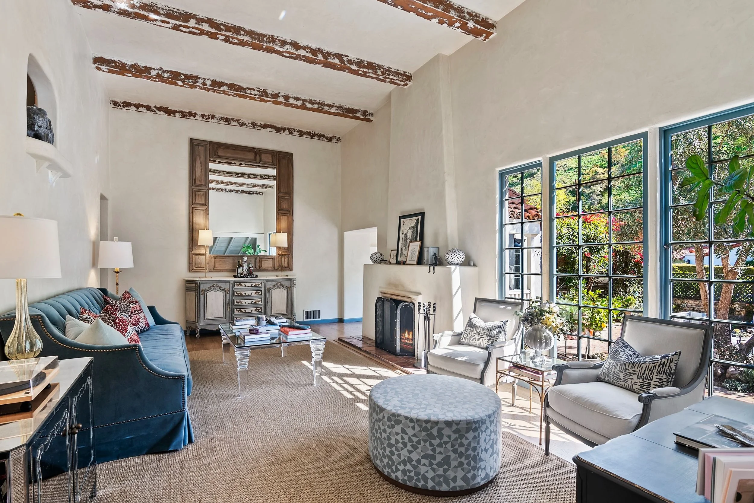 1517 N Beverly Drive