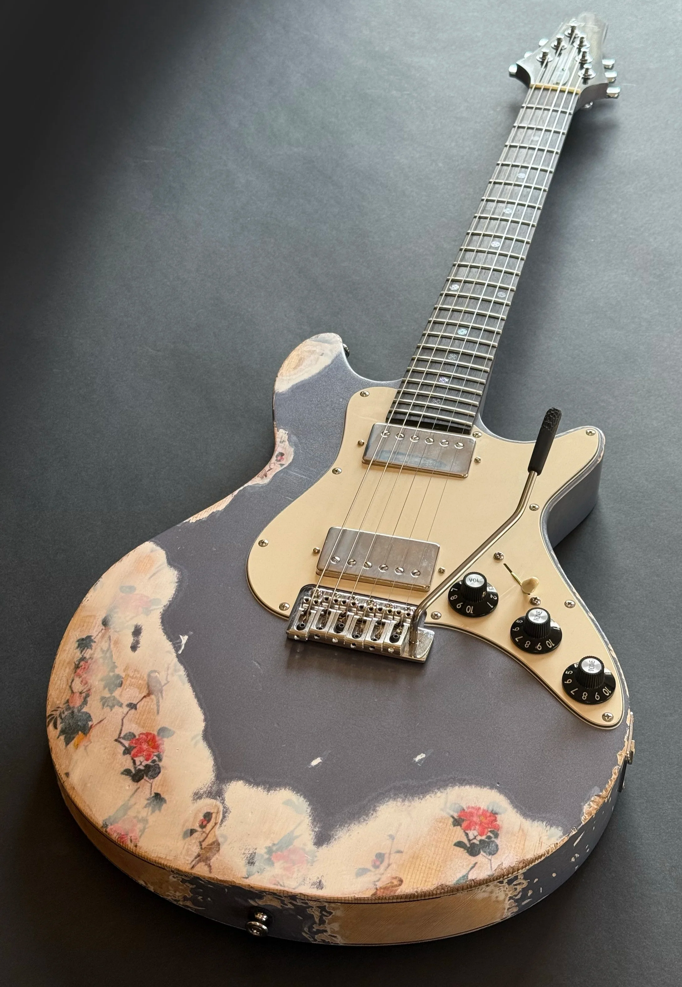 Liggett Guitars Taurus made from sitka spruce