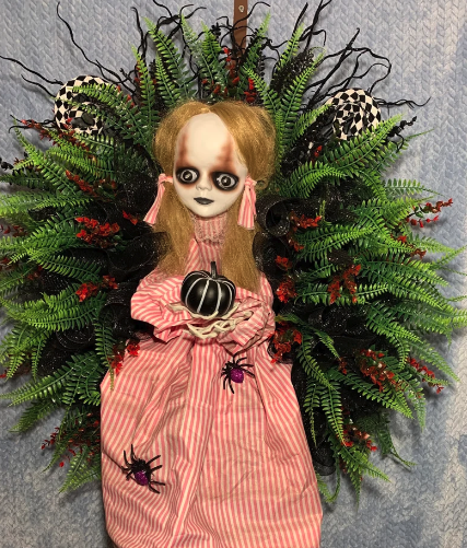 Spooky Girl Wreath - Lights Up!