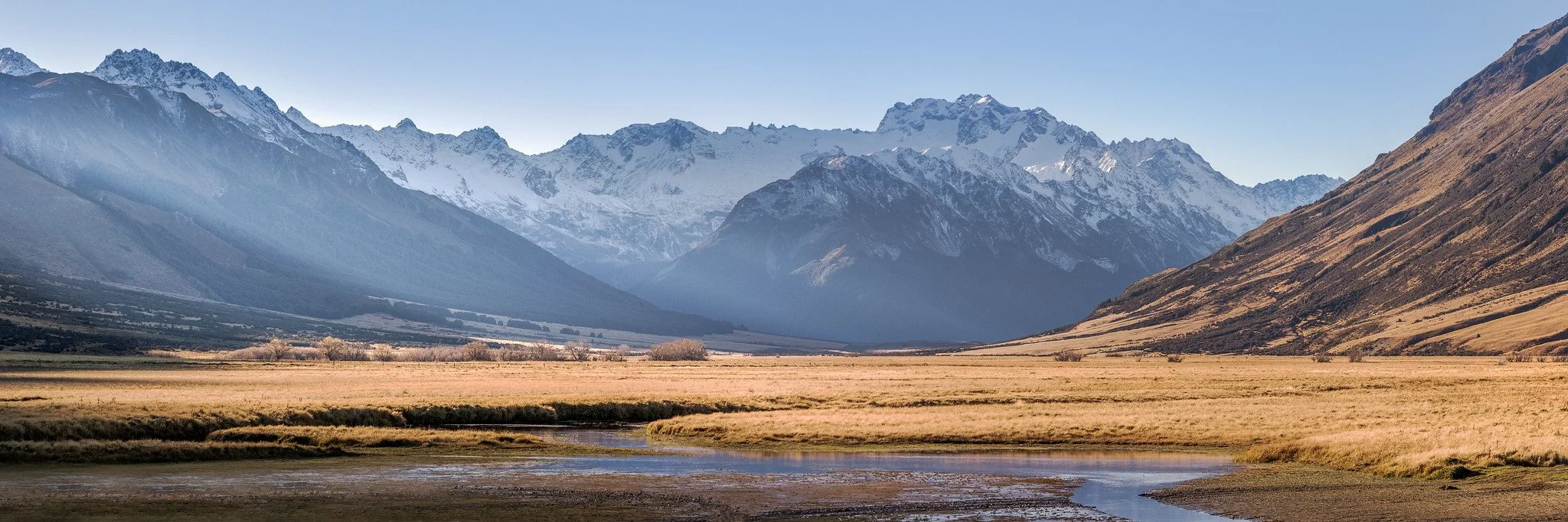 NZ_SnowonPeaks2.jpeg