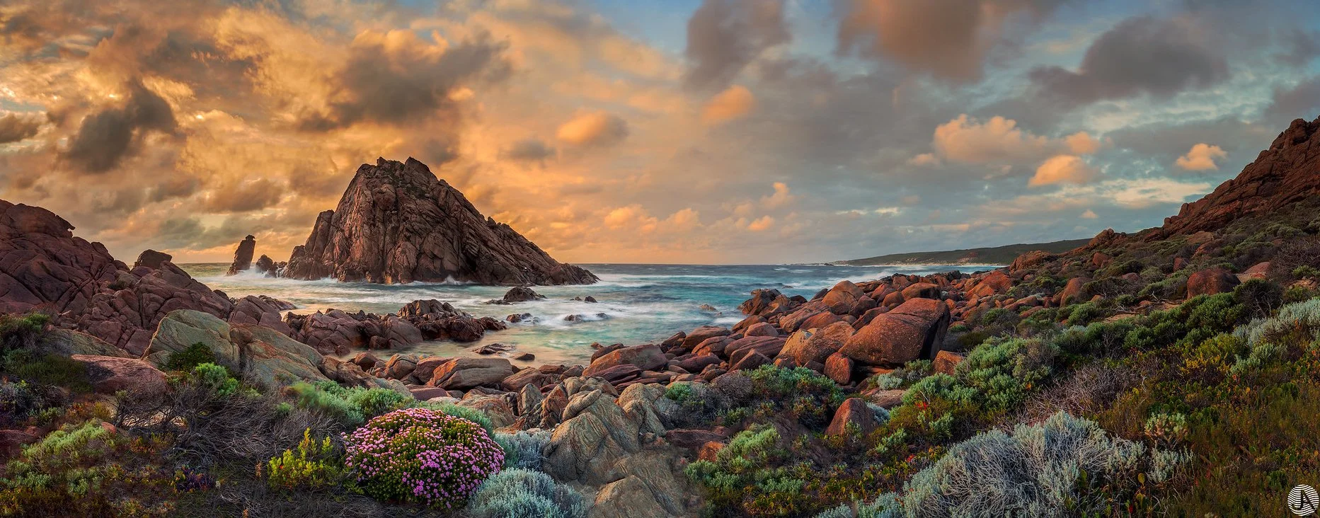 Western Australia - %22Sugarloaf Rock%22.jpg