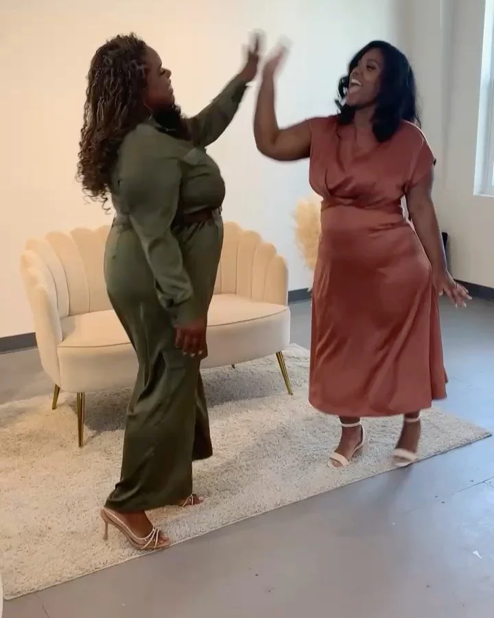 When you love what you do a day of work quickly turns into a day of fun!

With over 15 years of experience coordinating weddings of all shapes and sizes across the east coast, The Styled Stem experience is unmatched. The peace of mind and freedom to 