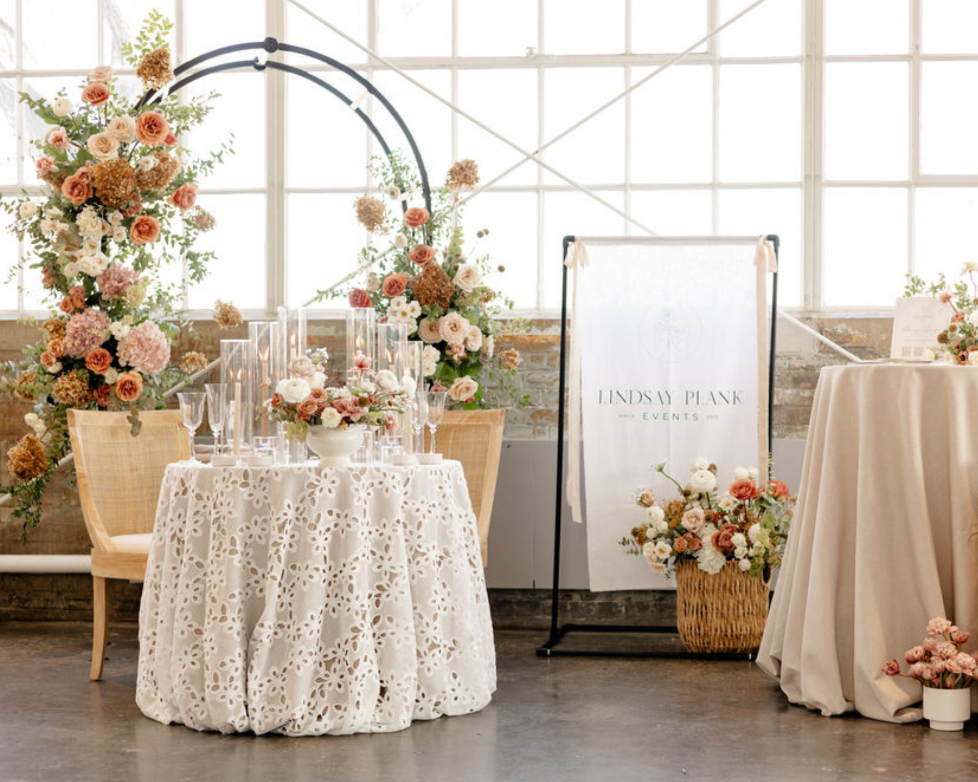 Wedding Planner Booth Ideas: 6 Real Examples + Setup Tips