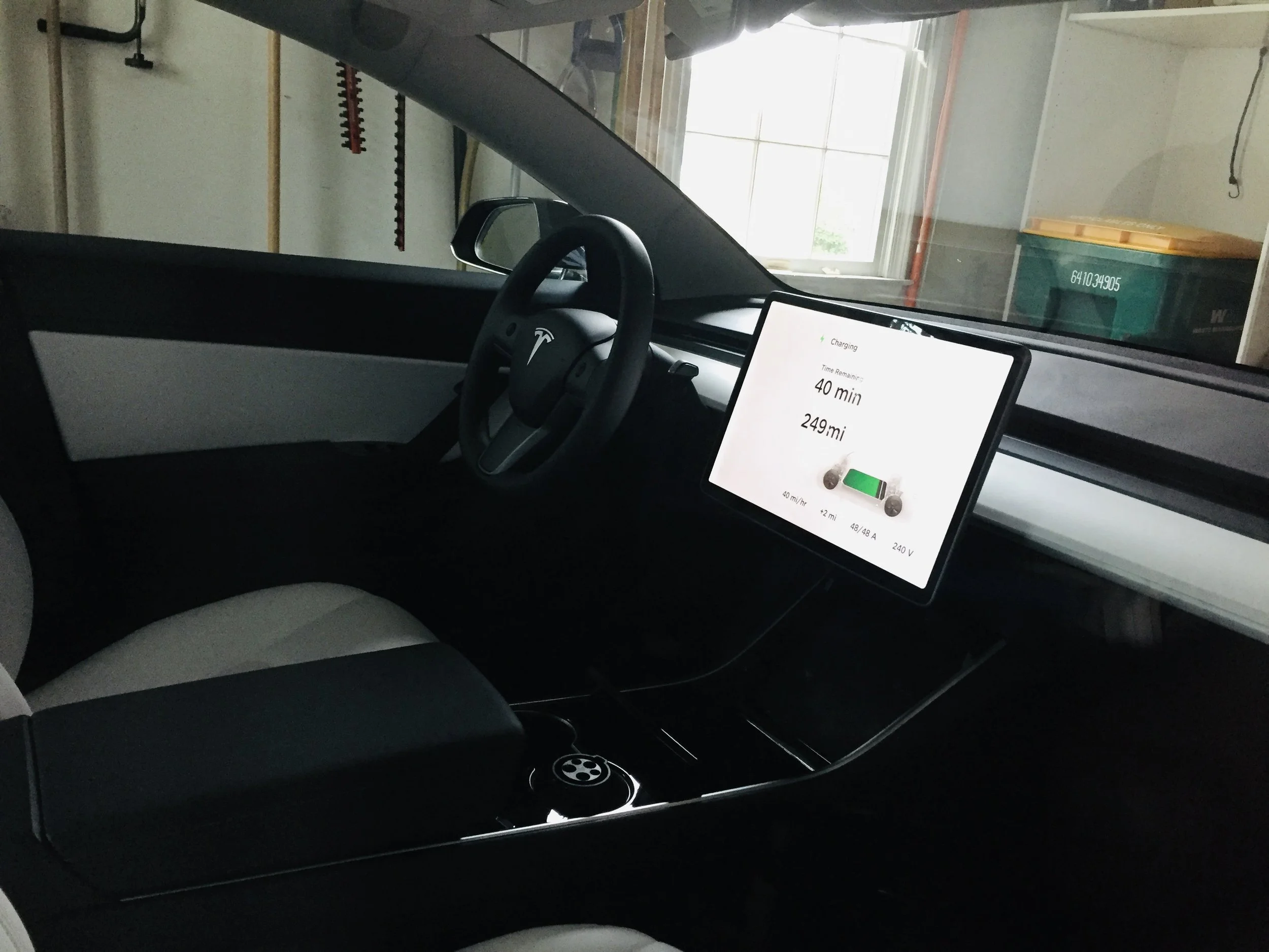 tesla interior.jpg