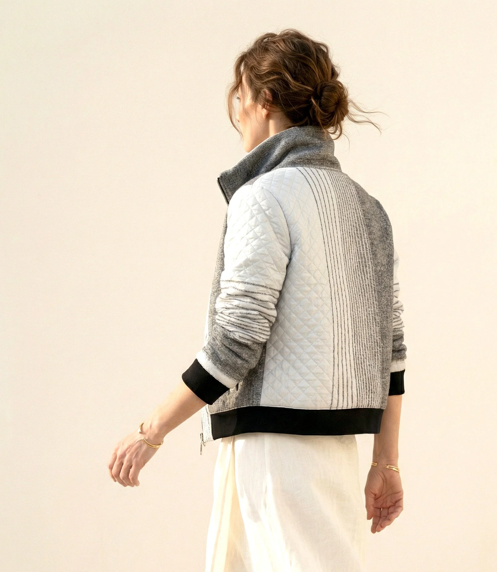 Elena kurtka srebrna 4.jpeg