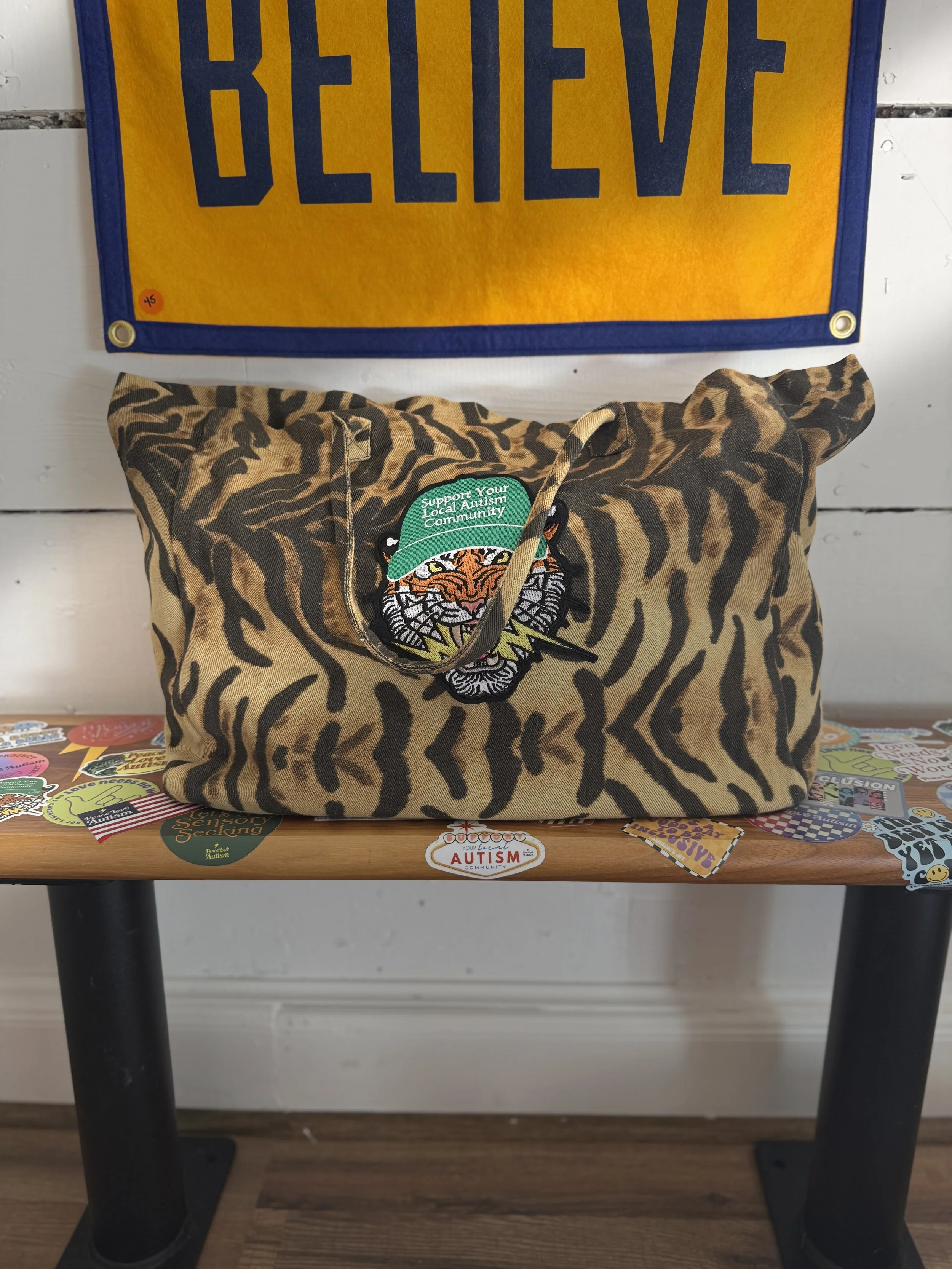 Jumbo Tiger Print Tote
