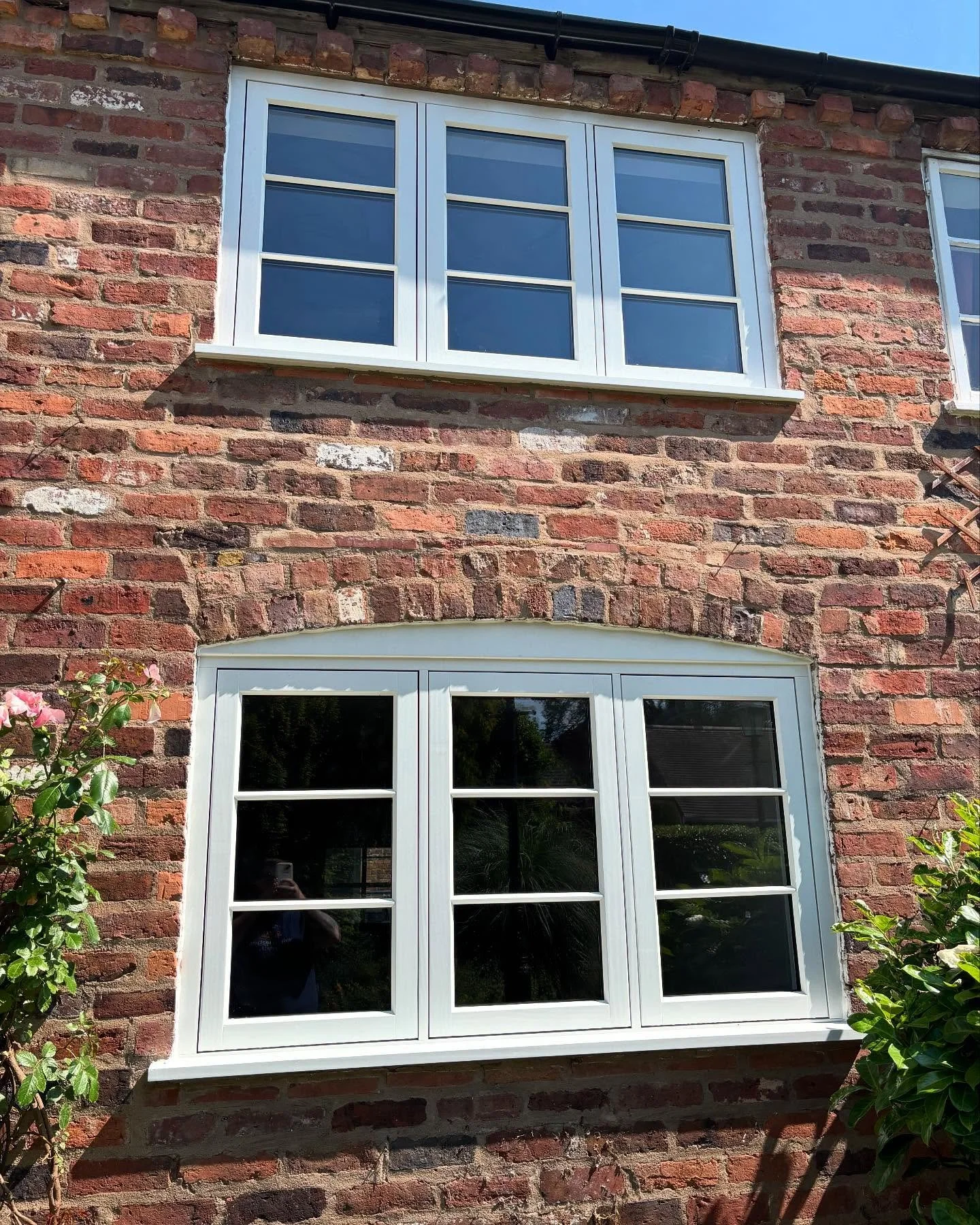 A recent job completed, classic white high performance flush casements made and fitted in Bewdley. 

Our customer opted for us to take full project management on this job which included us managed the listed building consent application and a full in