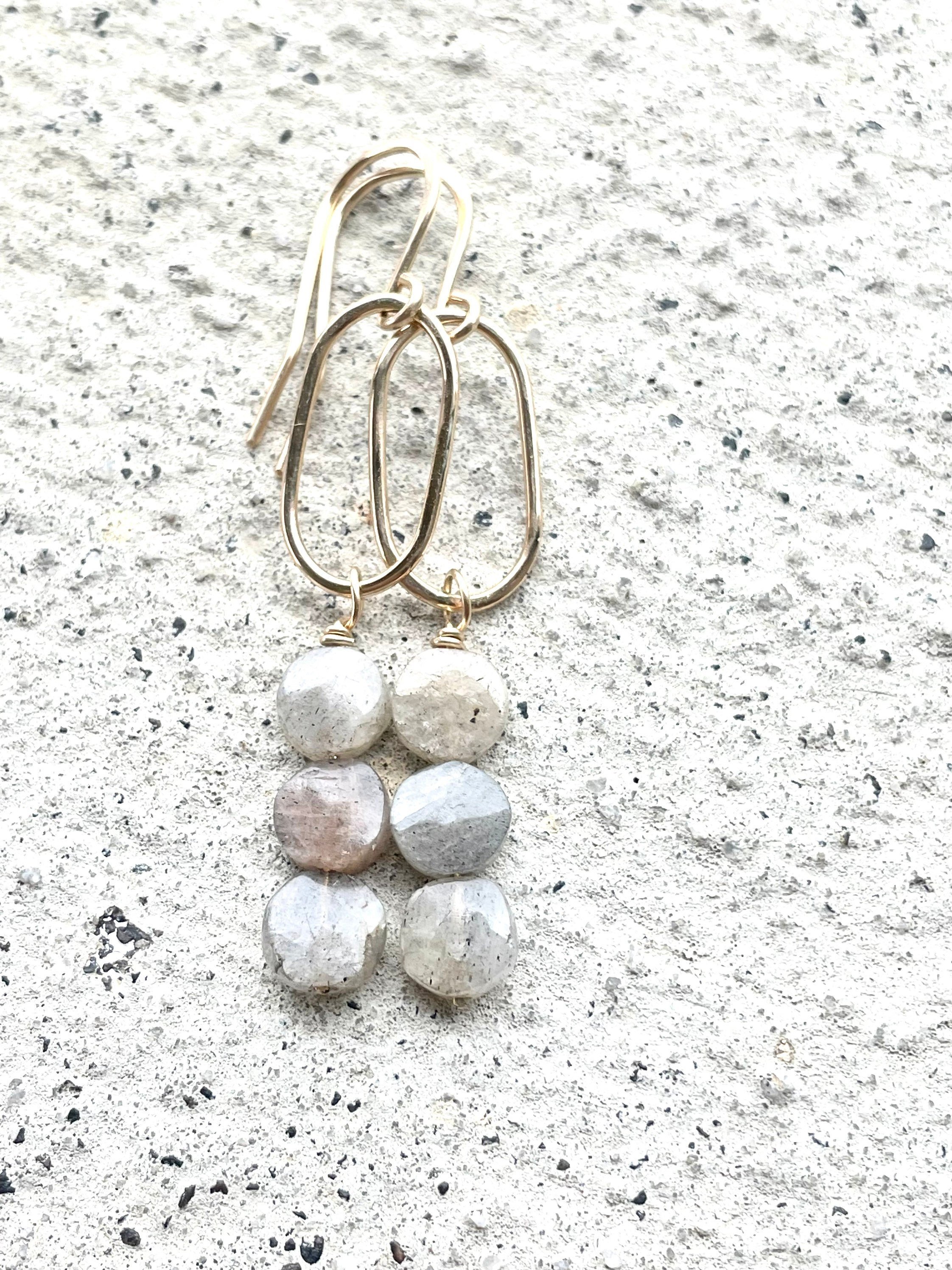https://i.etsystatic.com/19363013/r/il/de6028/4443130562/il_fullxfull.4443130562_kp80.jpg