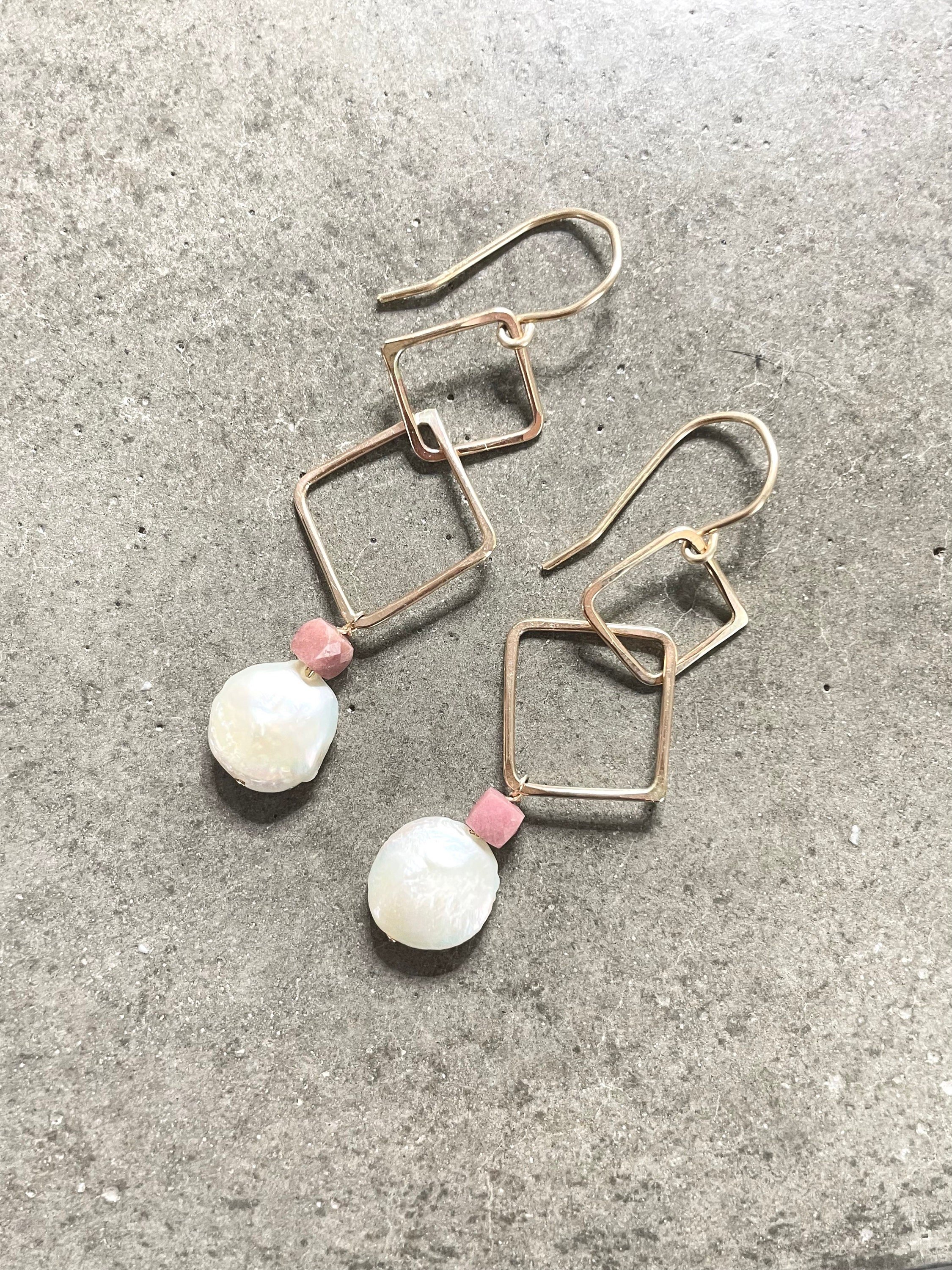 https://i.etsystatic.com/19363013/r/il/de2c1e/5694249086/il_fullxfull.5694249086_l24k.jpg
