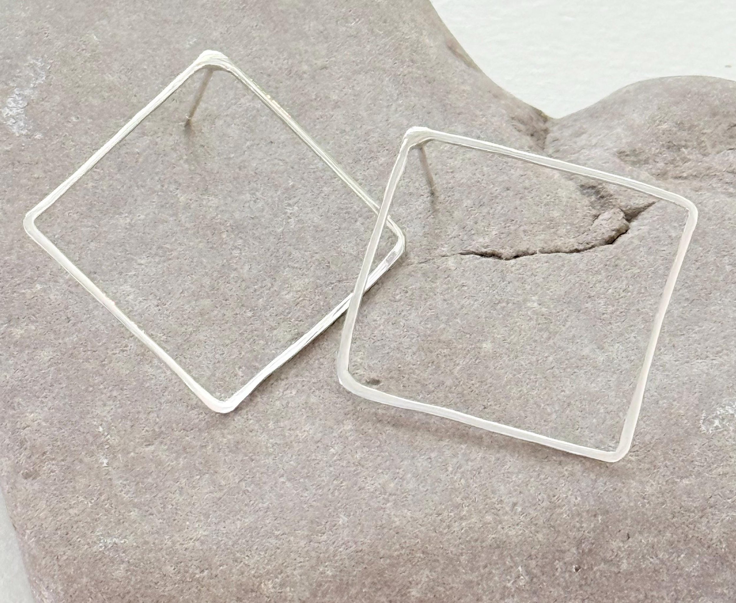 https://i.etsystatic.com/19363013/r/il/ea027f/6776327447/il_fullxfull.6776327447_17im.jpg