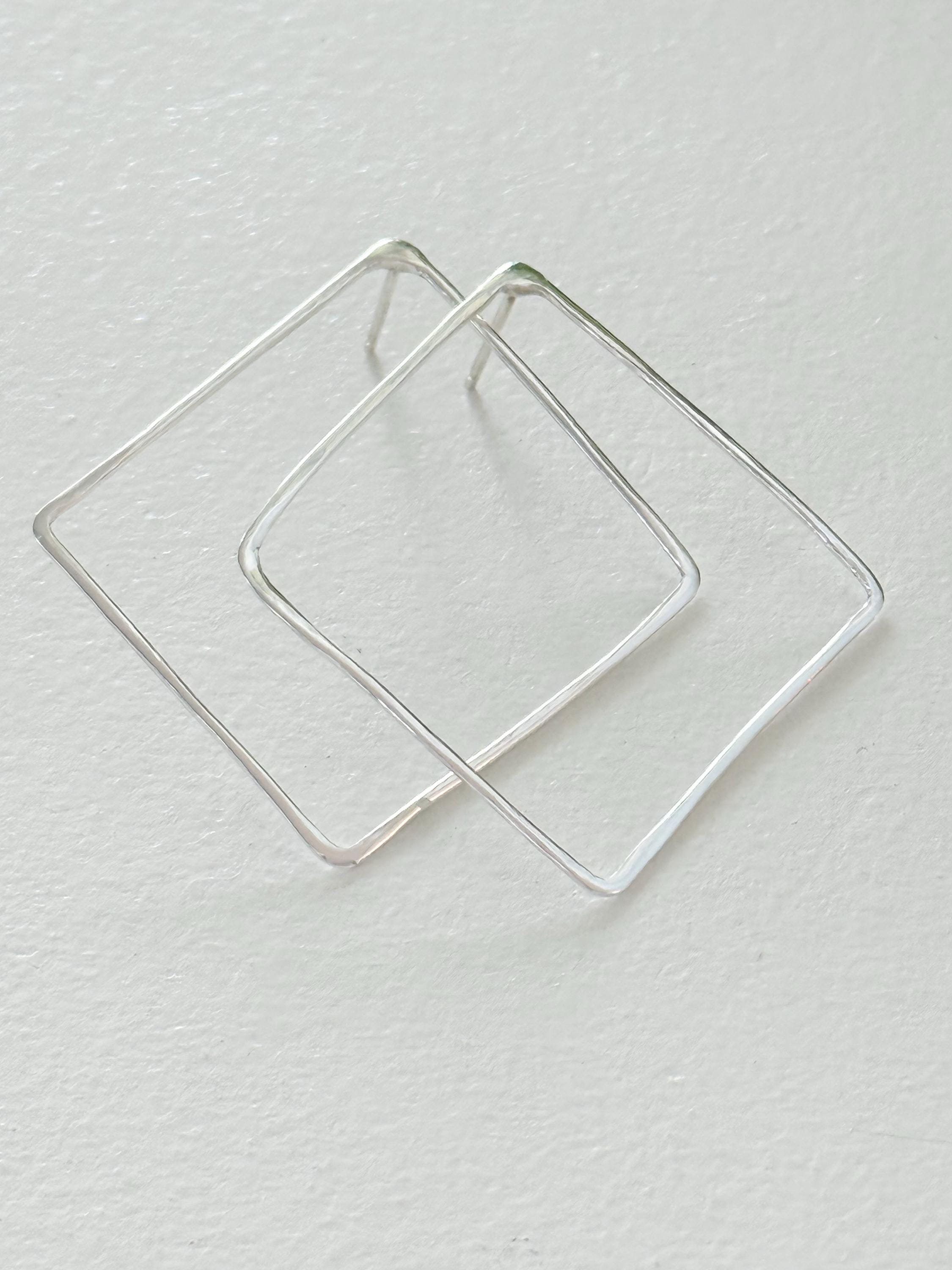 https://i.etsystatic.com/19363013/r/il/42f8d3/6728300212/il_fullxfull.6728300212_k5yc.jpg