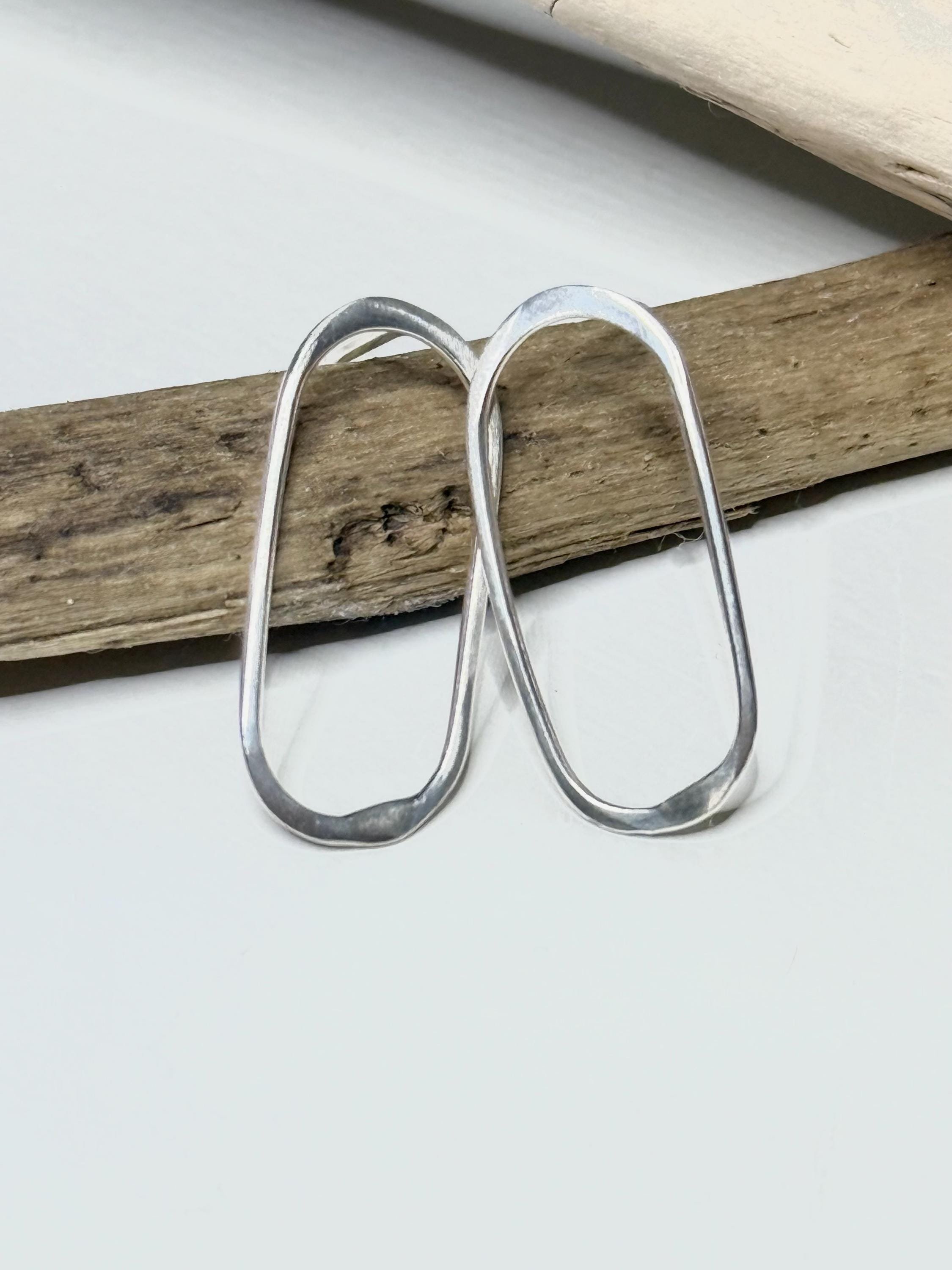 https://i.etsystatic.com/19363013/r/il/66232a/6704104915/il_fullxfull.6704104915_dina.jpg