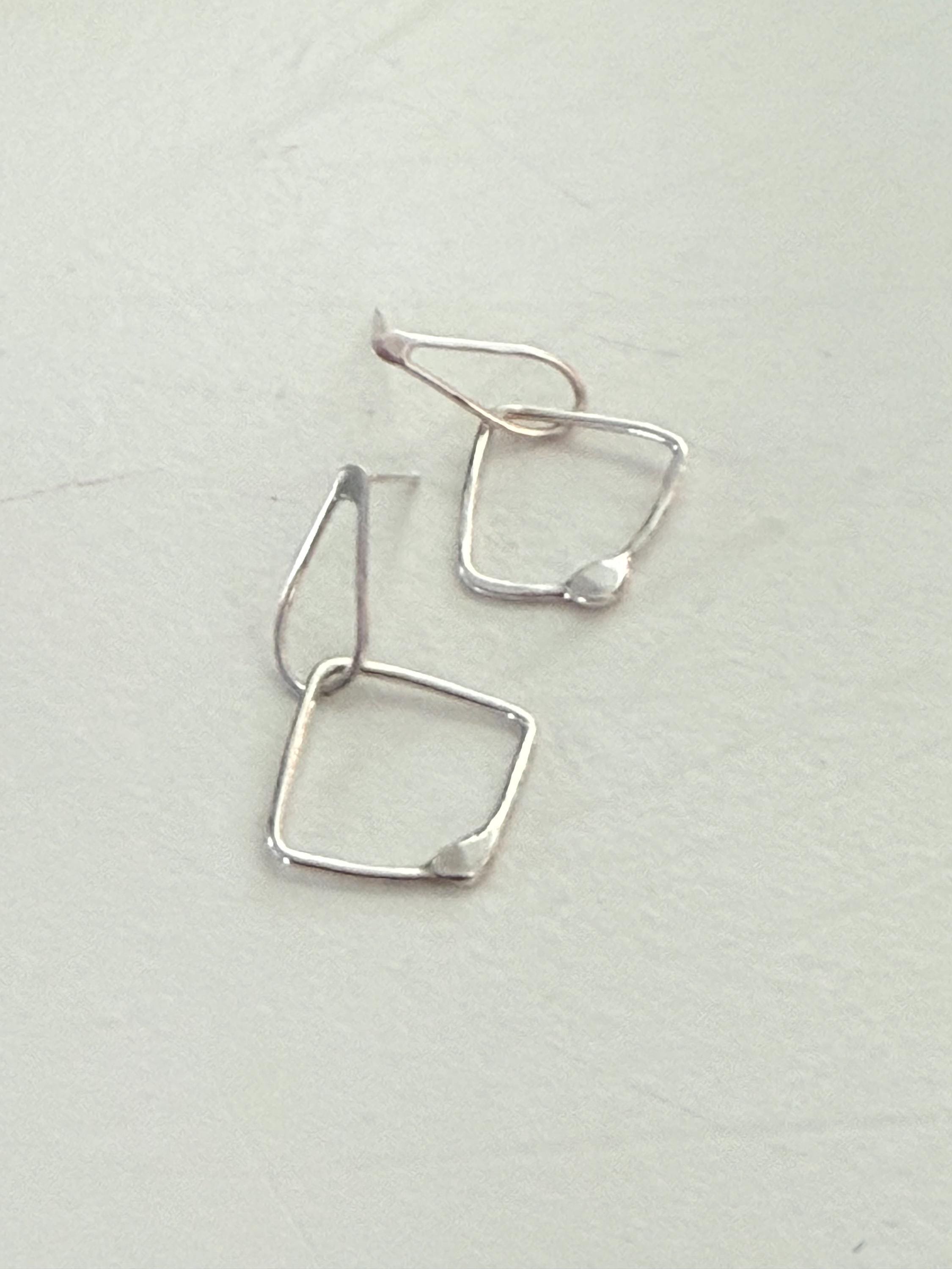https://i.etsystatic.com/19363013/r/il/d66ff4/6709360711/il_fullxfull.6709360711_43je.jpg
