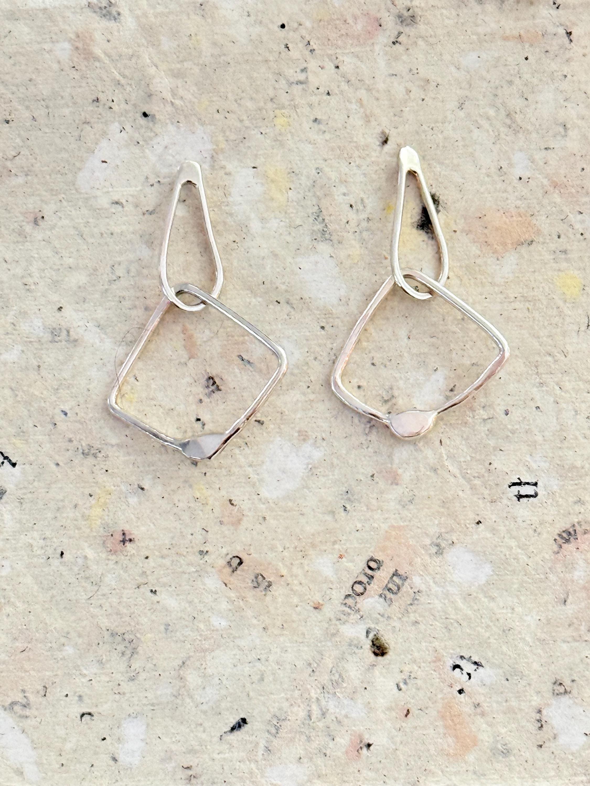 https://i.etsystatic.com/19363013/r/il/5b93de/6709361131/il_fullxfull.6709361131_o7ov.jpg