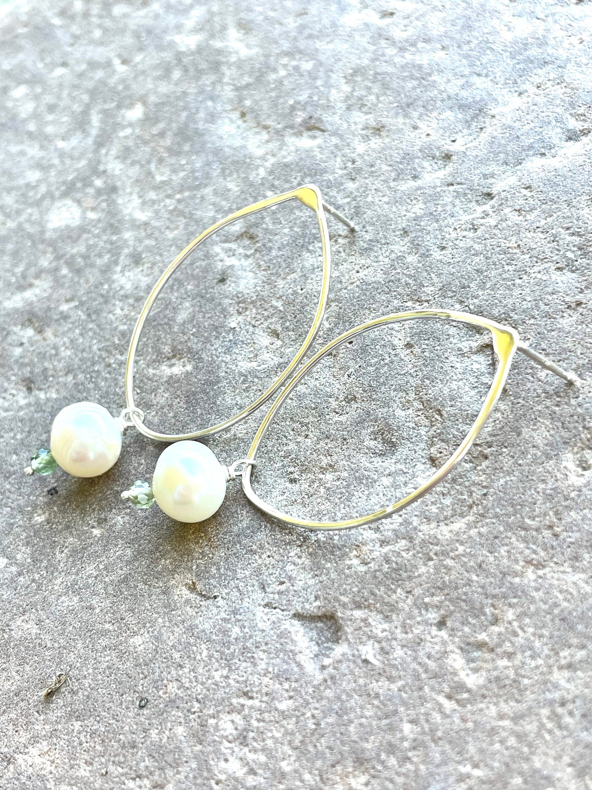 https://i.etsystatic.com/19363013/r/il/5b2411/6107890255/il_fullxfull.6107890255_3koi.jpg
