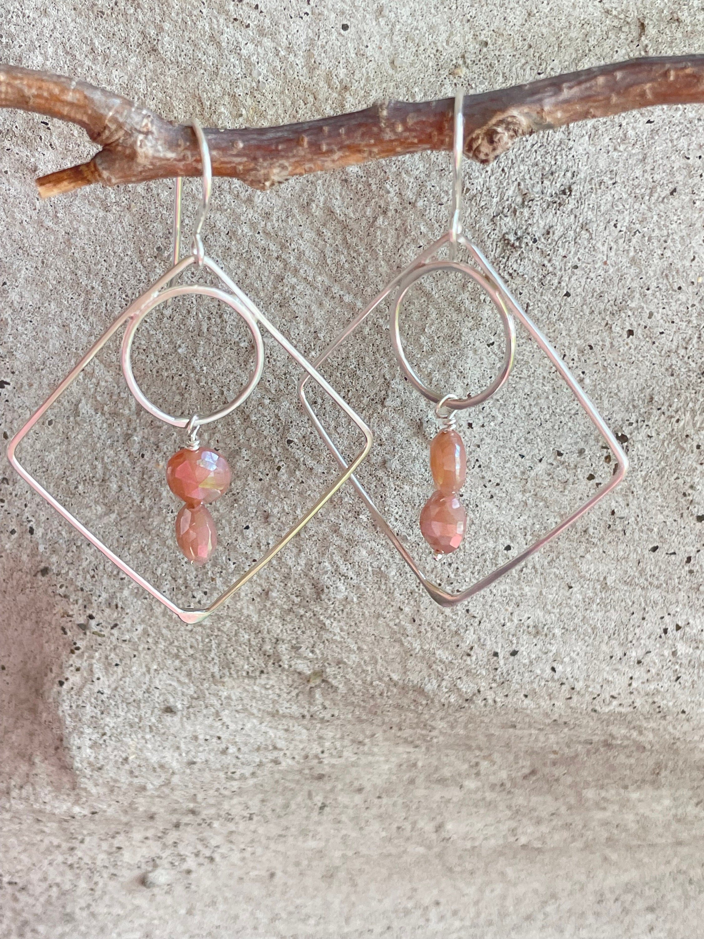 https://i.etsystatic.com/19363013/r/il/ad7d18/5129099751/il_fullxfull.5129099751_g01o.jpg
