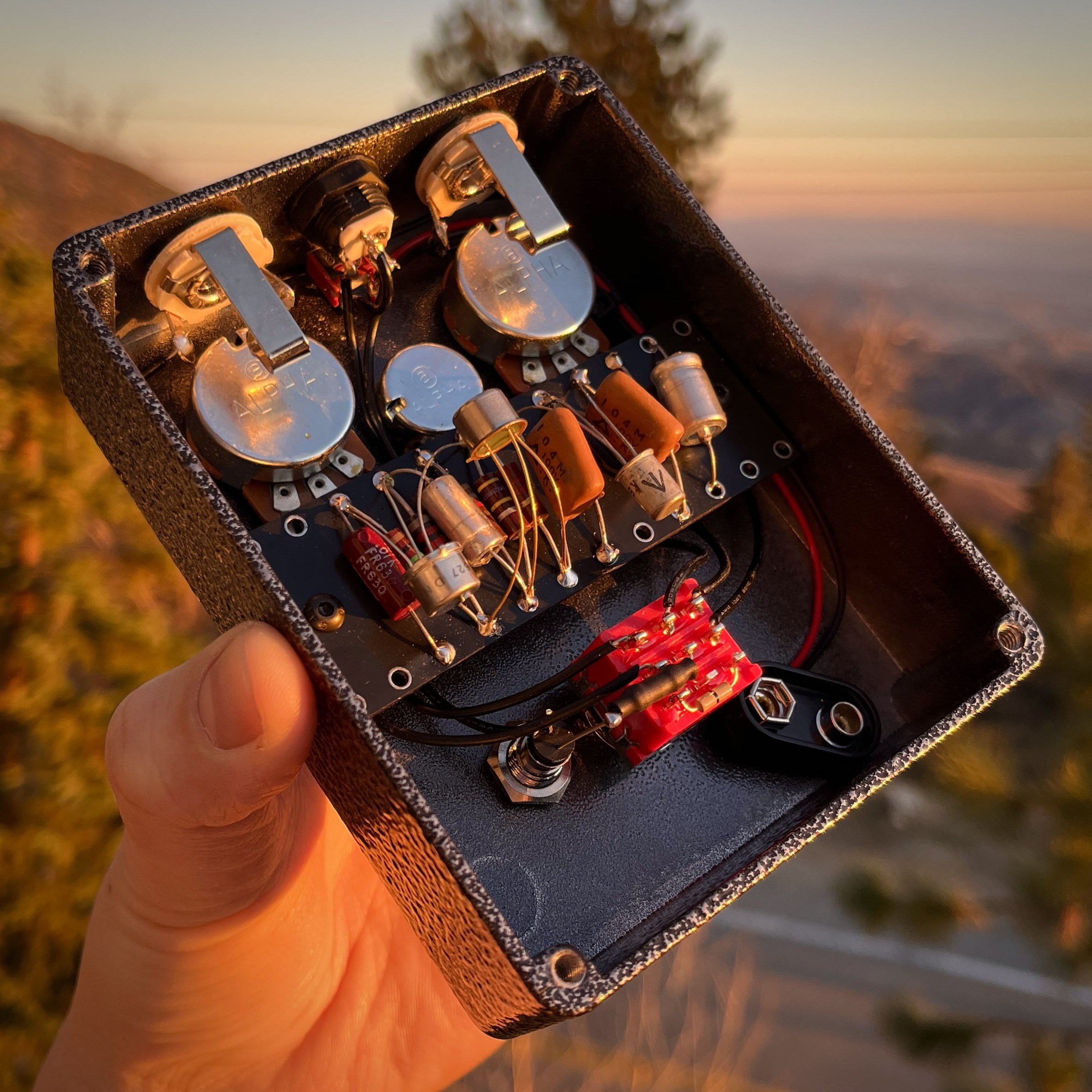 DIY: Tone Bender MKI