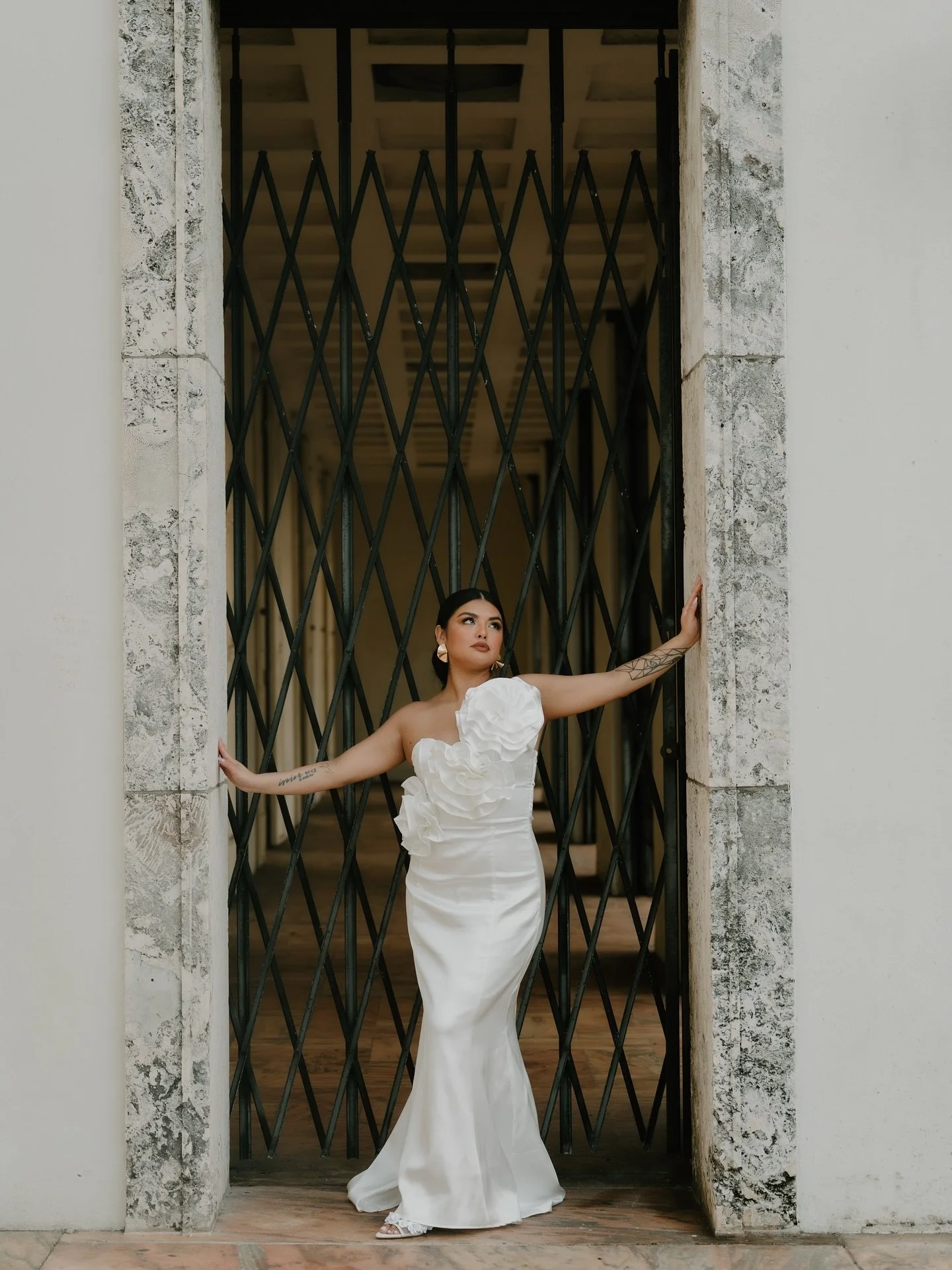 Maya in Miami. Such a special shoot and such a stunning bride 🤍🕊️✨
&bull;
&bull;
&bull;
#miamiweddingphotographer #floridaweddingphotographer #dallasweddingphotographer #wacoweddingphotographer #pcbphotographer #atxweddingphotographer