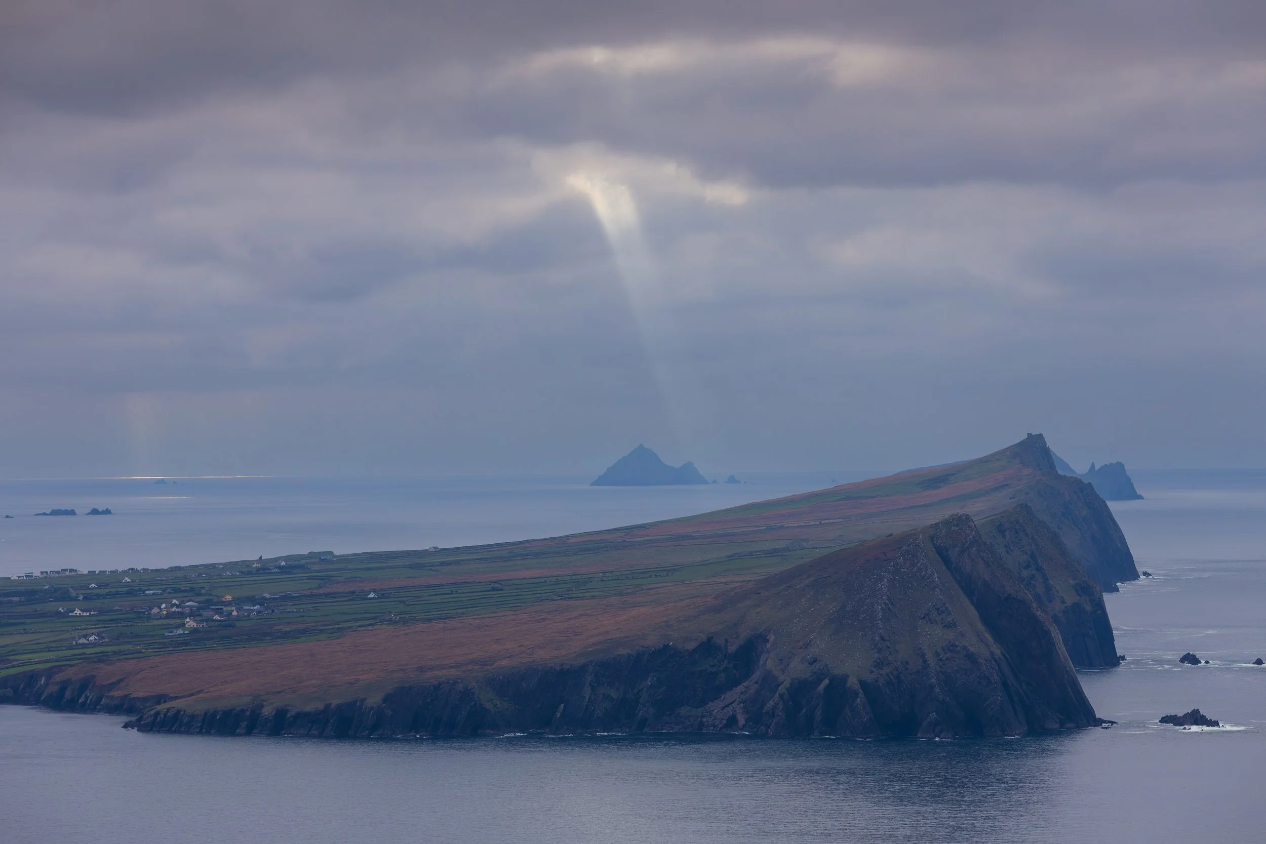 chasing lightrays ballydavid-4.jpg