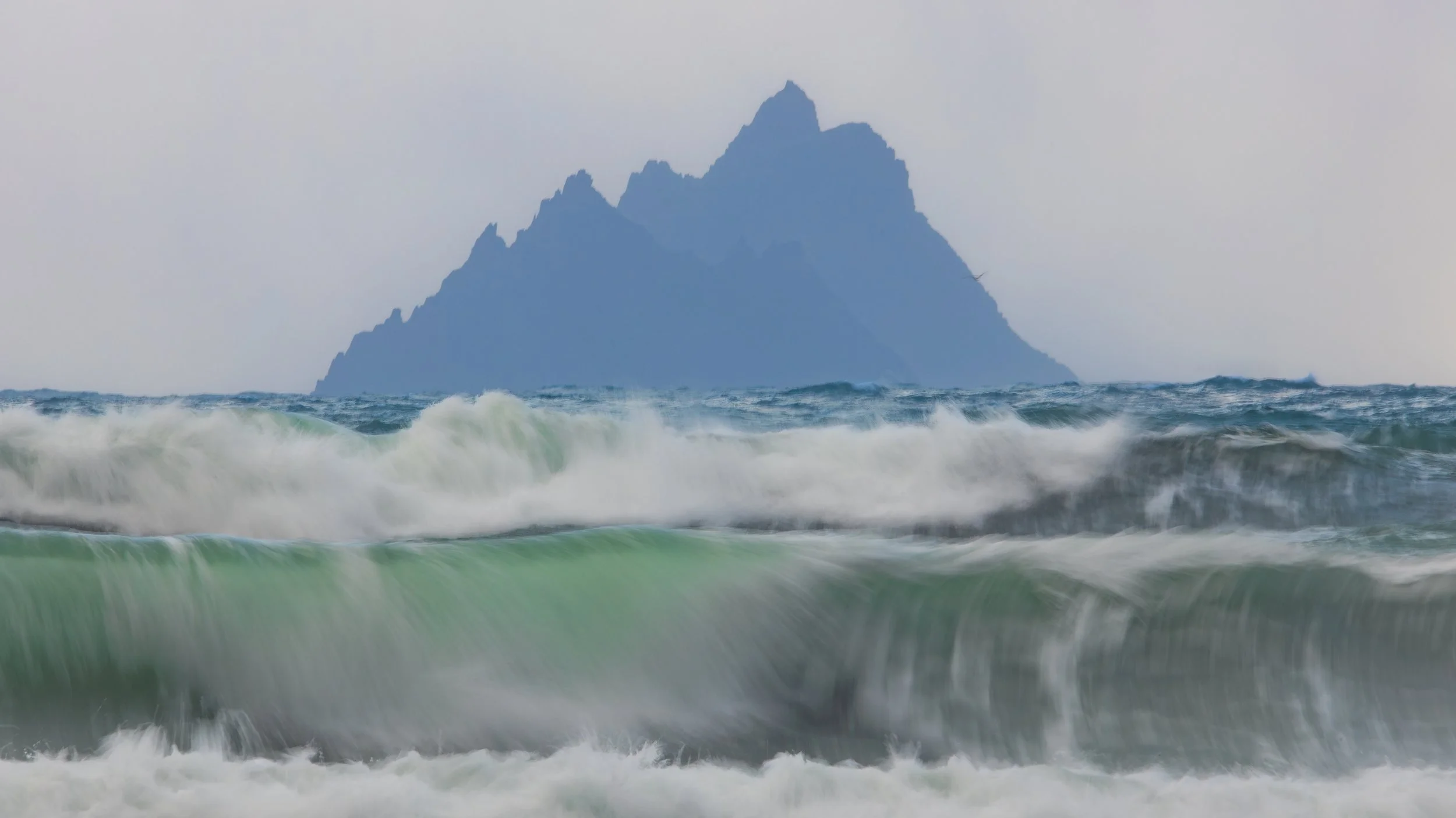 150-600 skellig waves-34.jpg