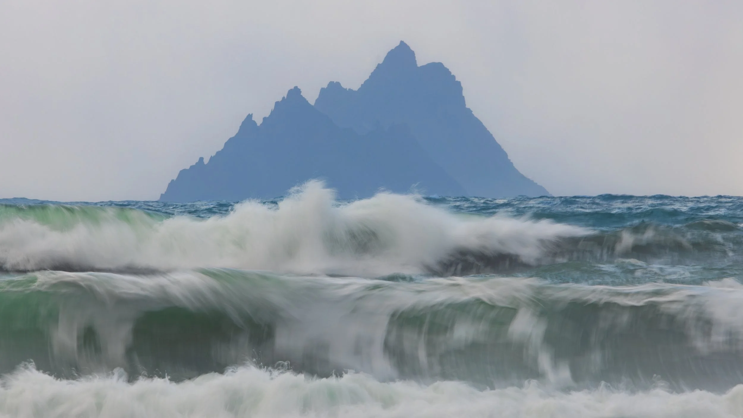 150-600 skellig waves-33.jpg