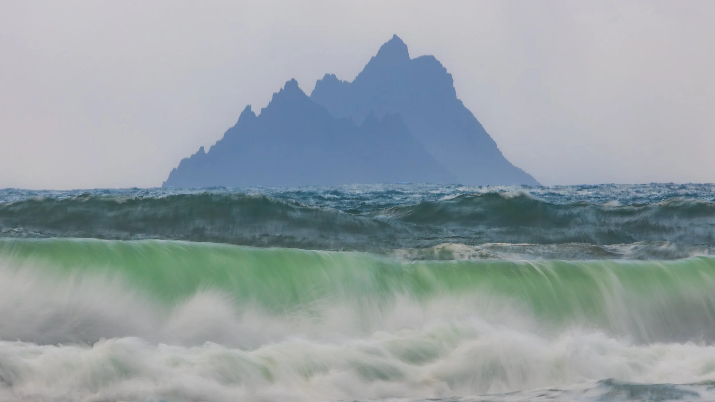 150-600 skellig waves-30.jpg