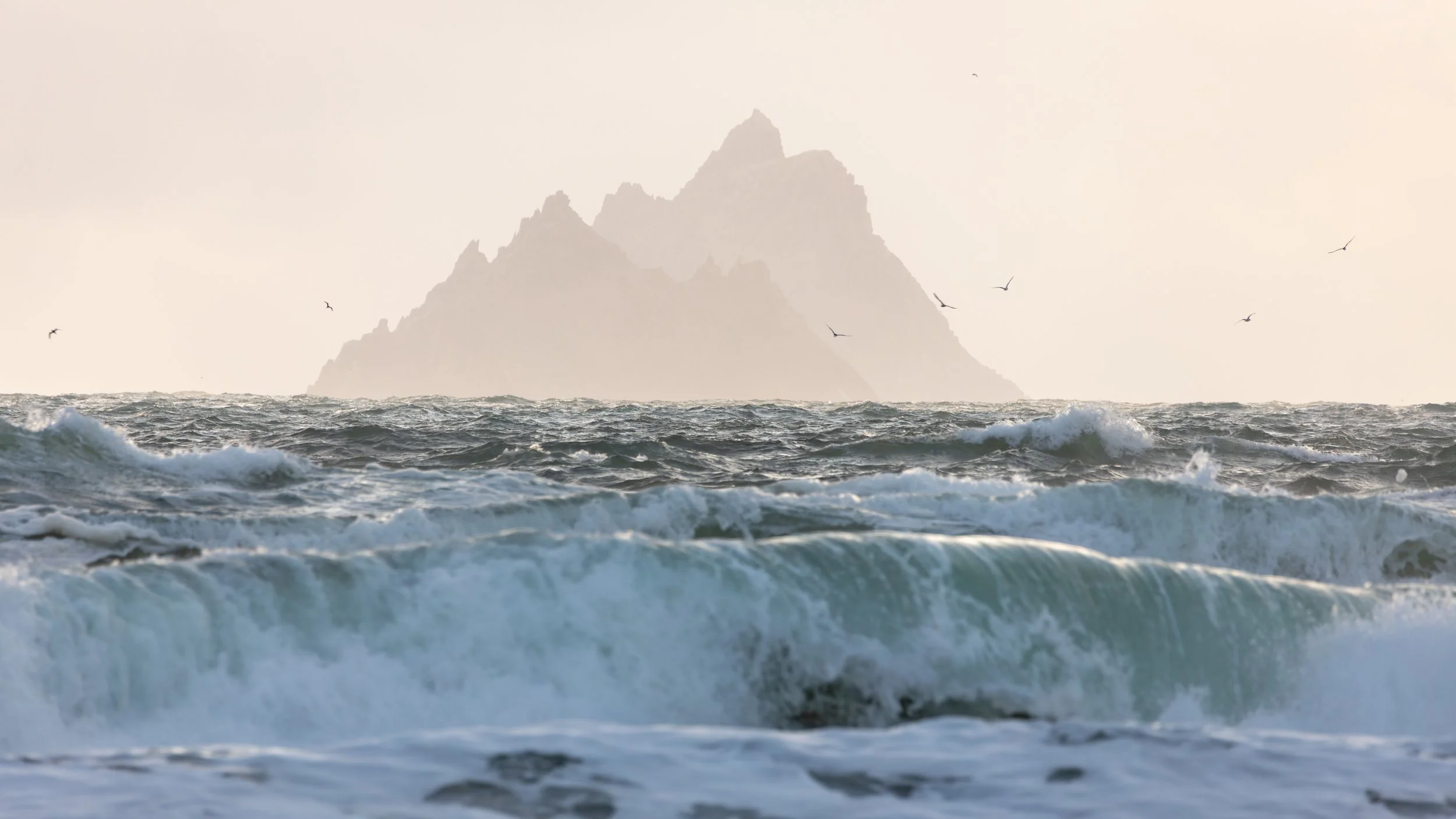 150-600 skellig waves-14.jpg