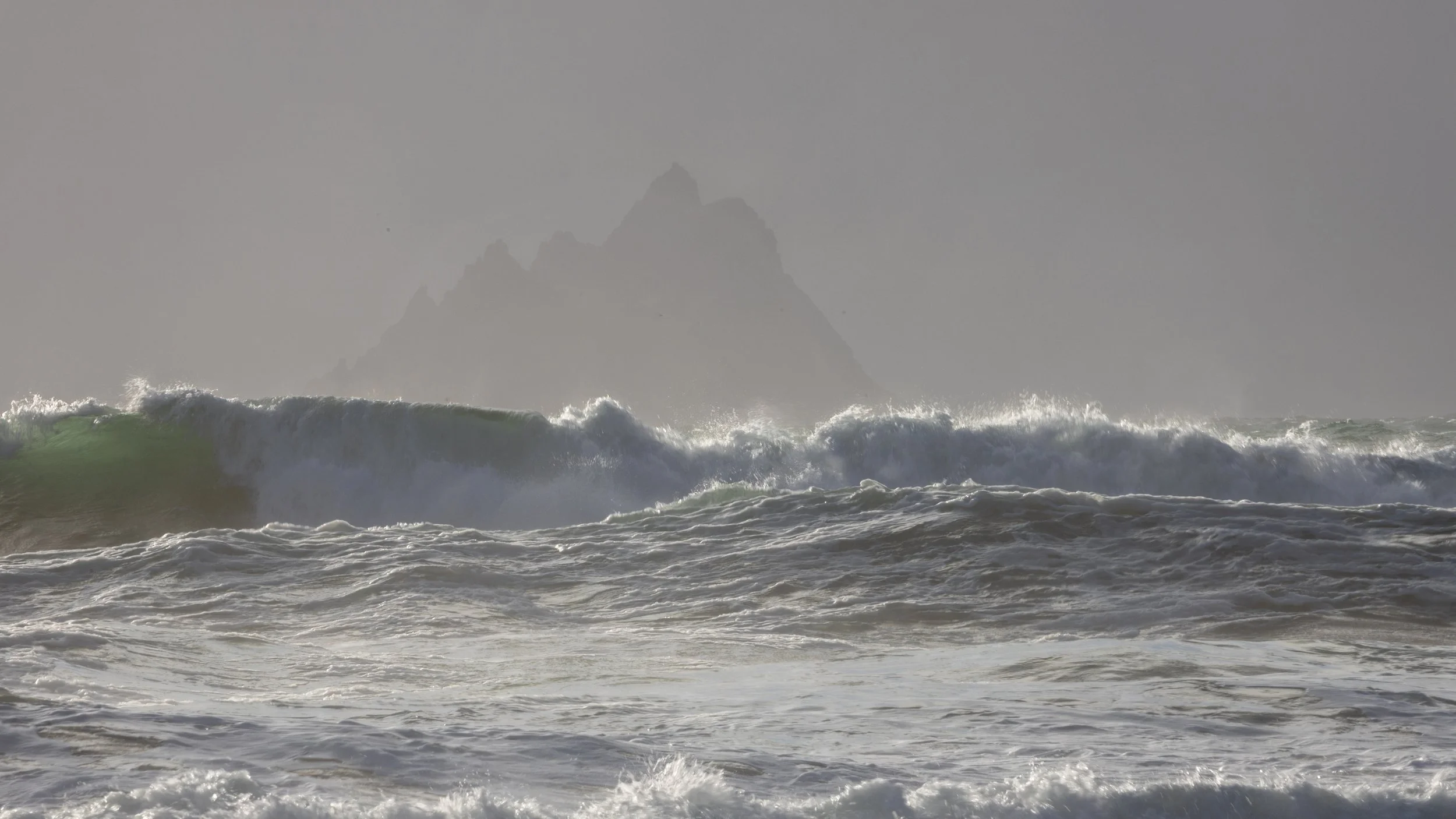 150-600 skellig waves-5.jpg
