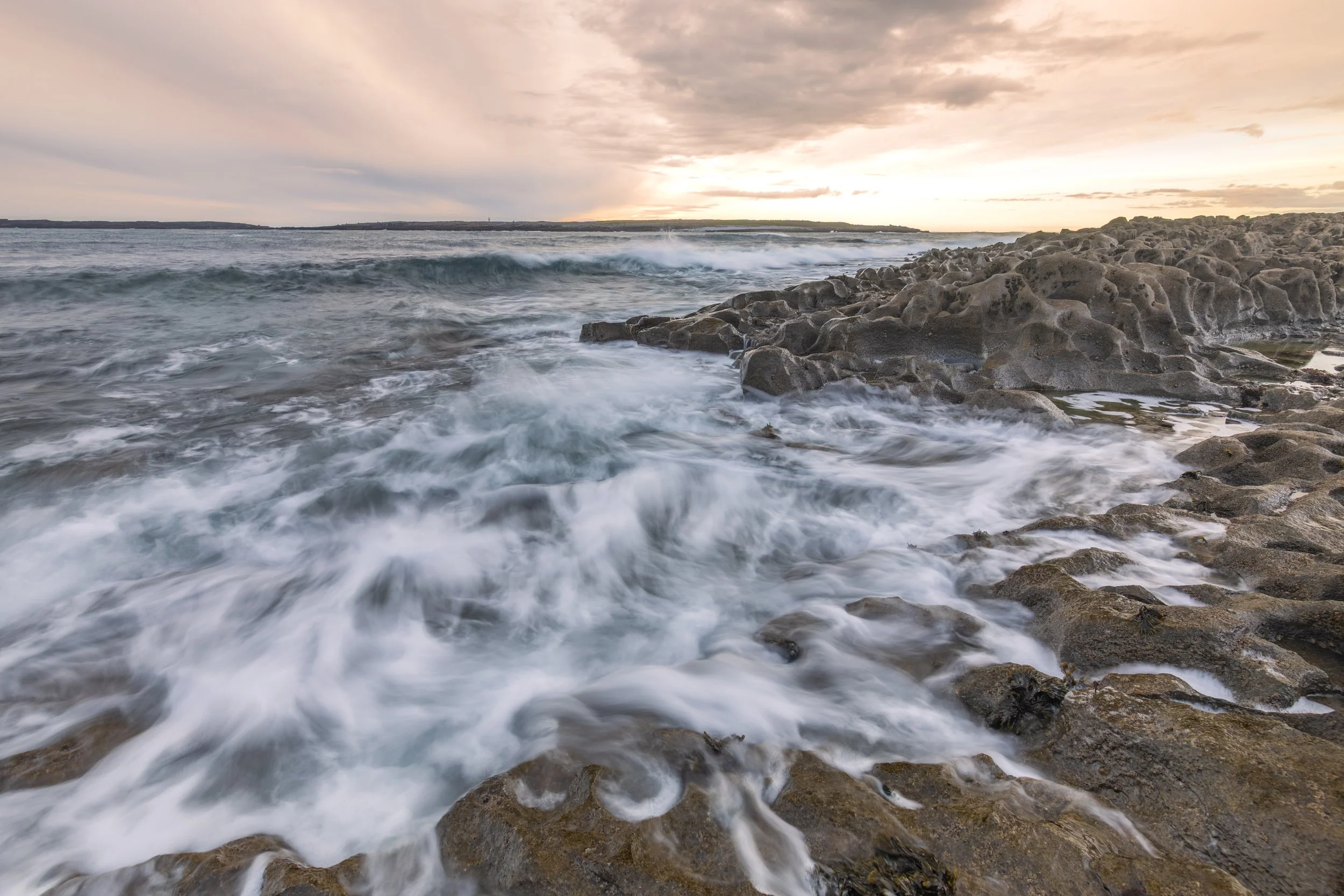 Inis Mor Eeragh Lighthouse-5.jpg