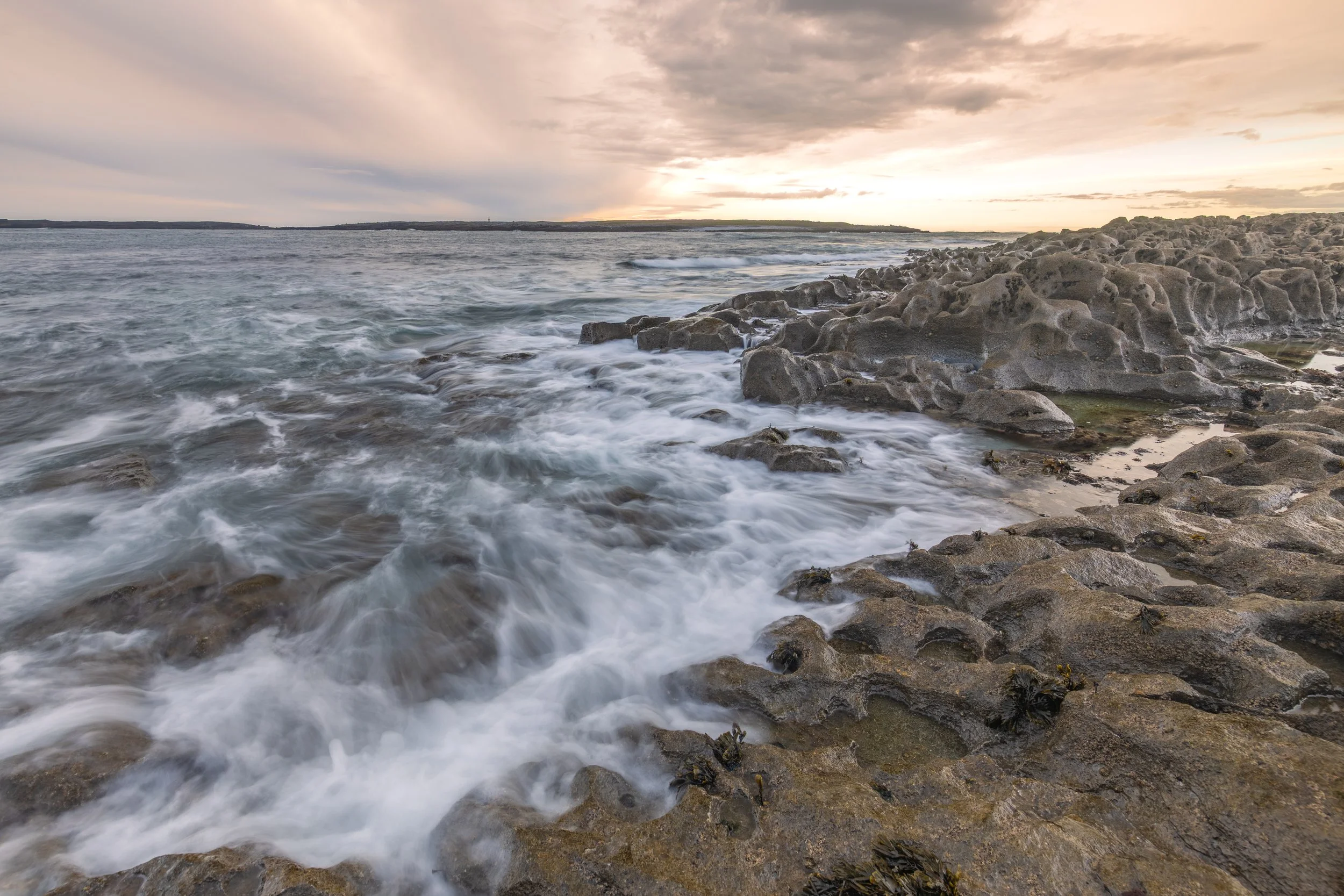 Inis Mor Eeragh Lighthouse-6.jpg