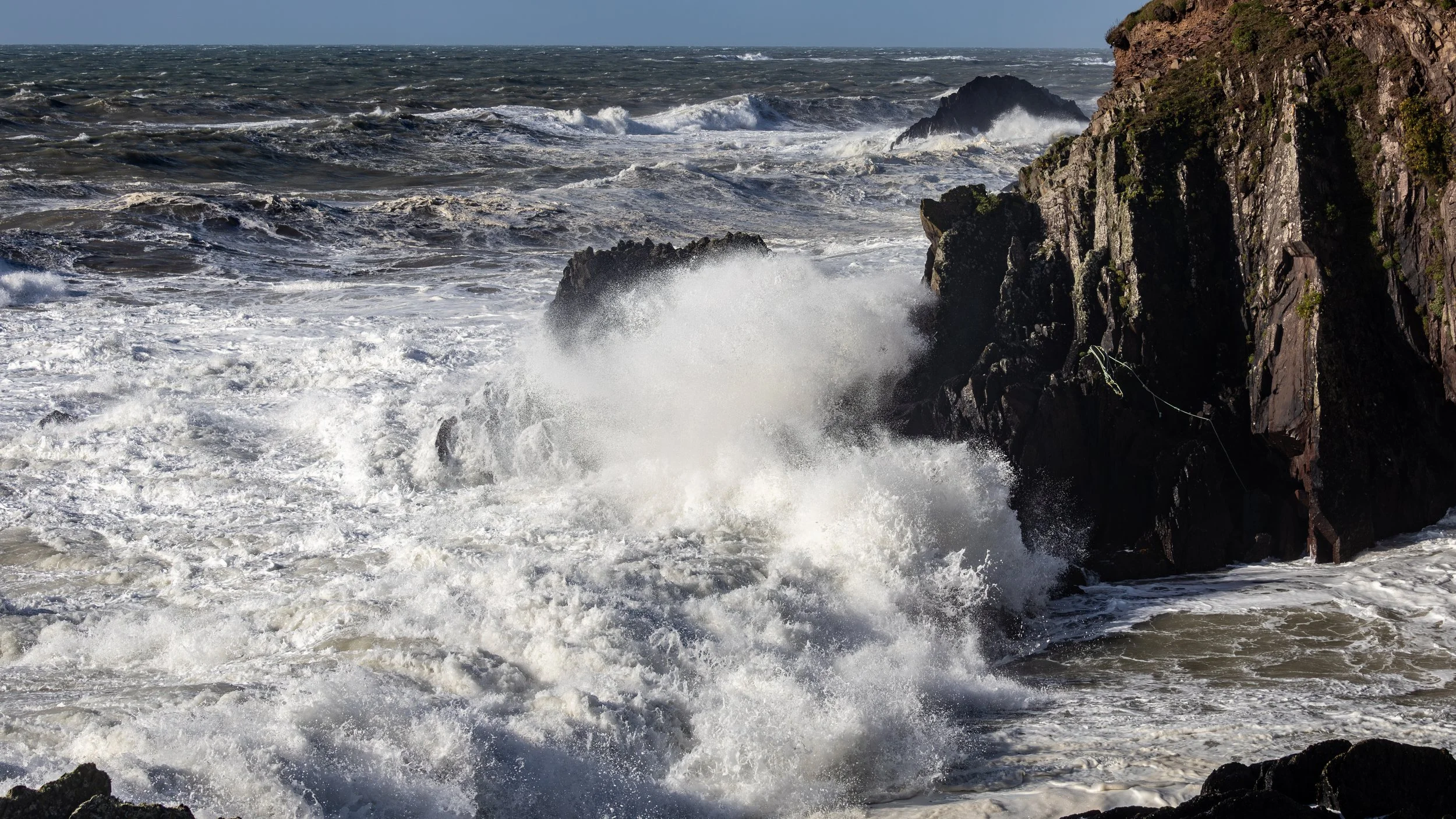 ballycotton cliff waves-14.jpg